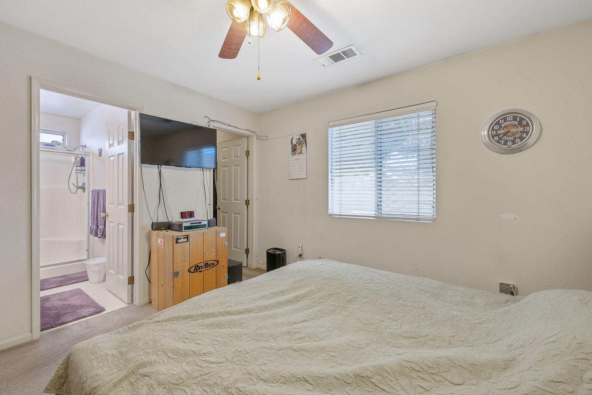 3239 W Packwood Ct, Visalia, CA 93277
