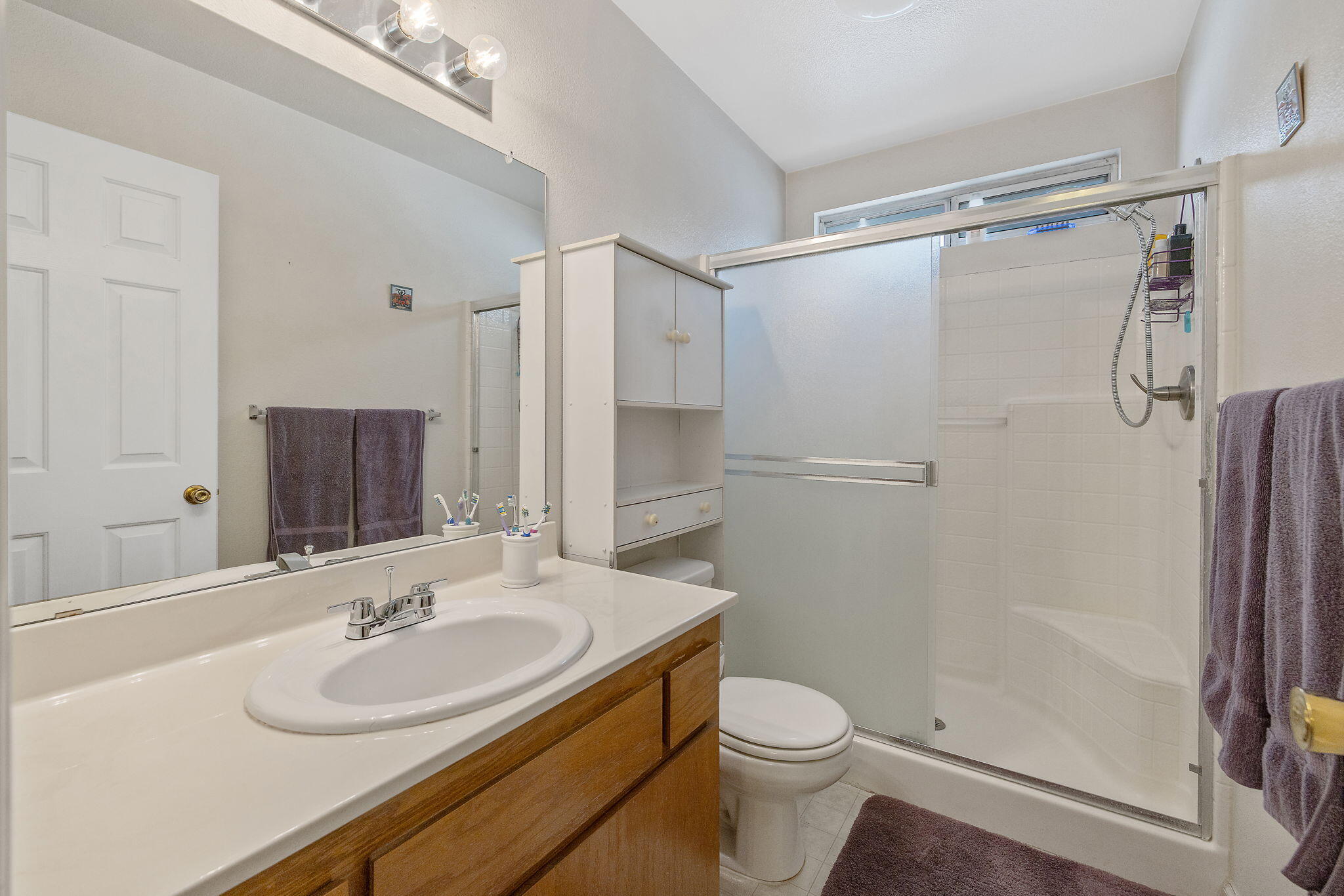 3239 W Packwood Ct, Visalia, CA 93277