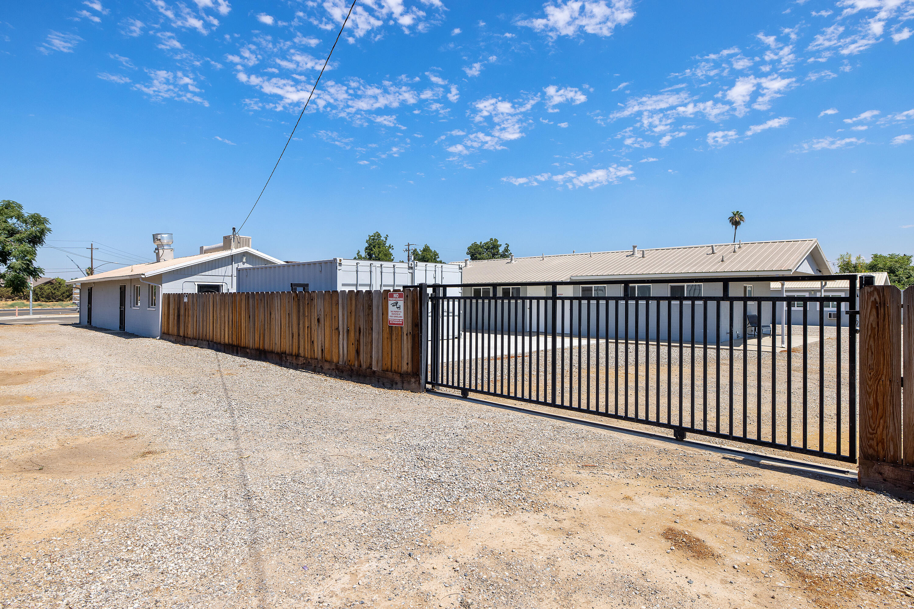 636 W Kern St, Dinuba, CA 93618