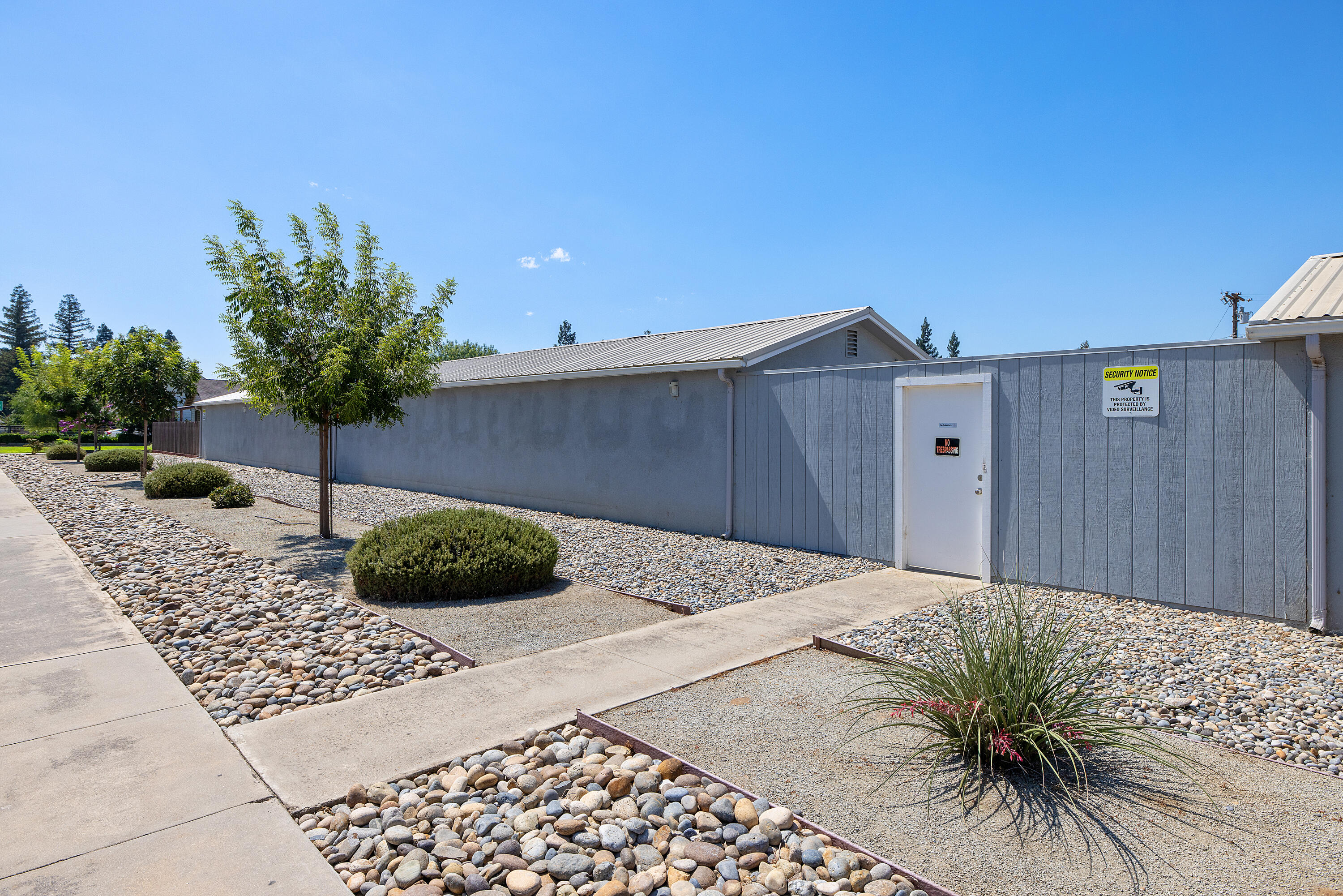 636 W Kern St, Dinuba, CA 93618