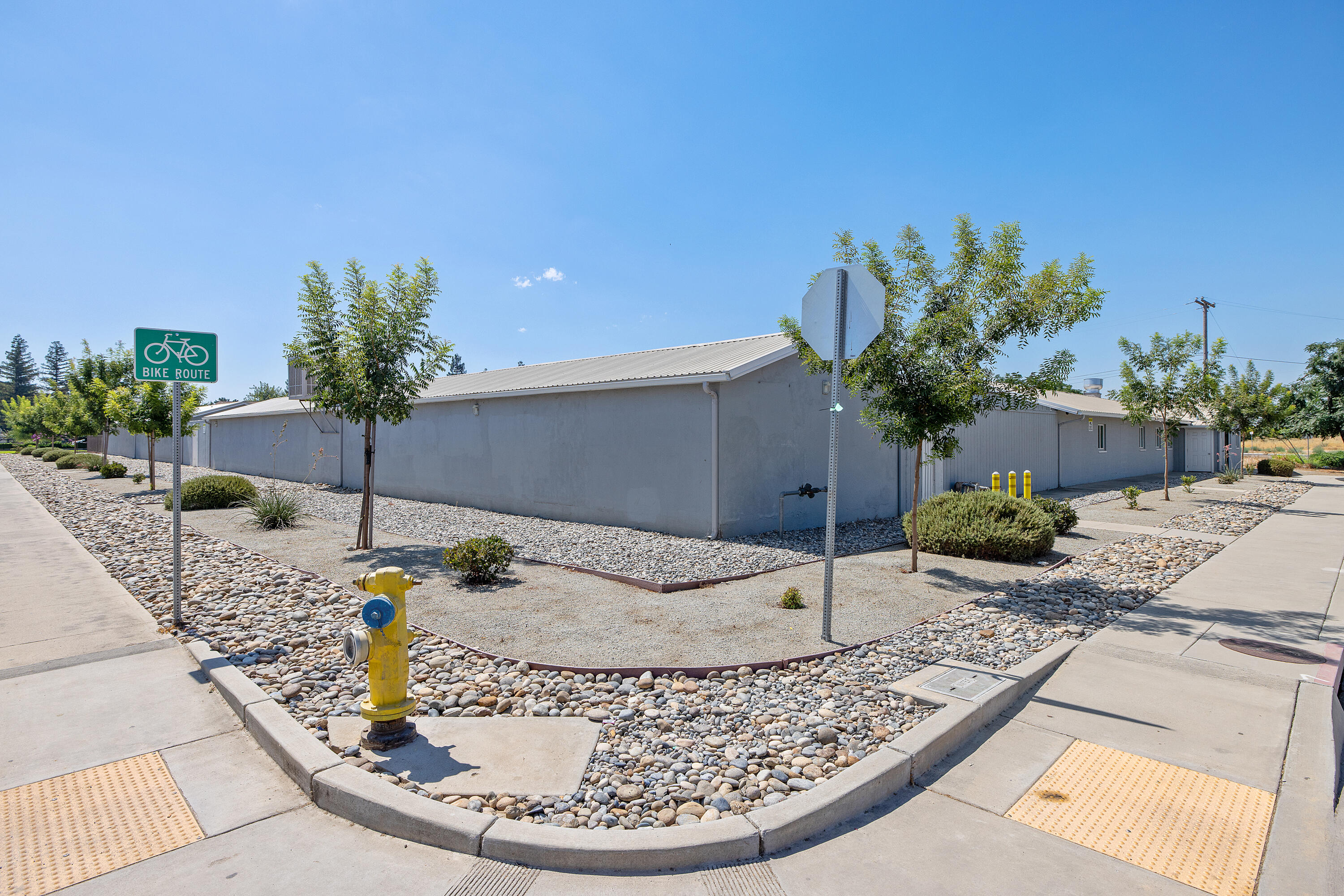 636 W Kern St, Dinuba, CA 93618