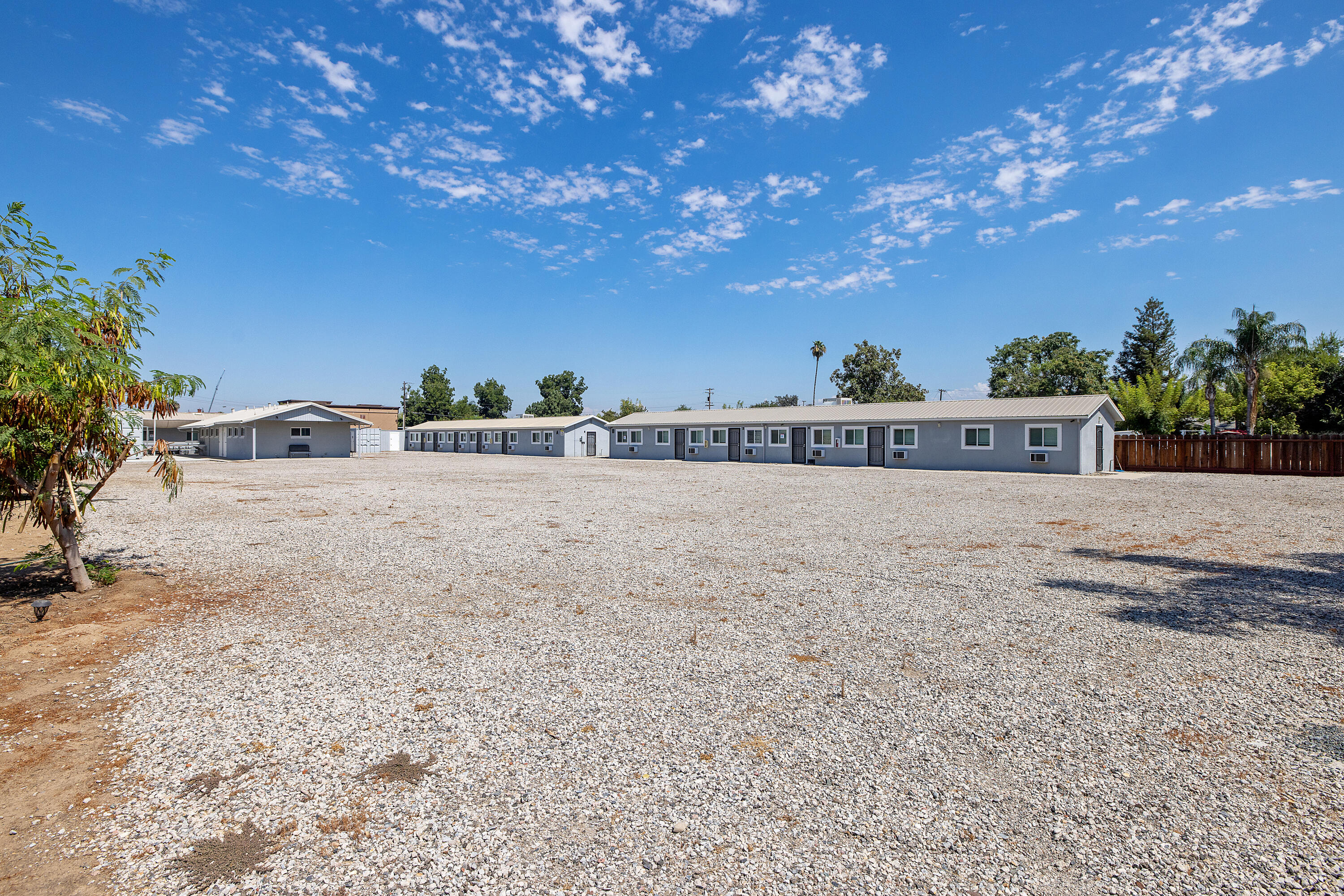 636 W Kern St, Dinuba, CA 93618