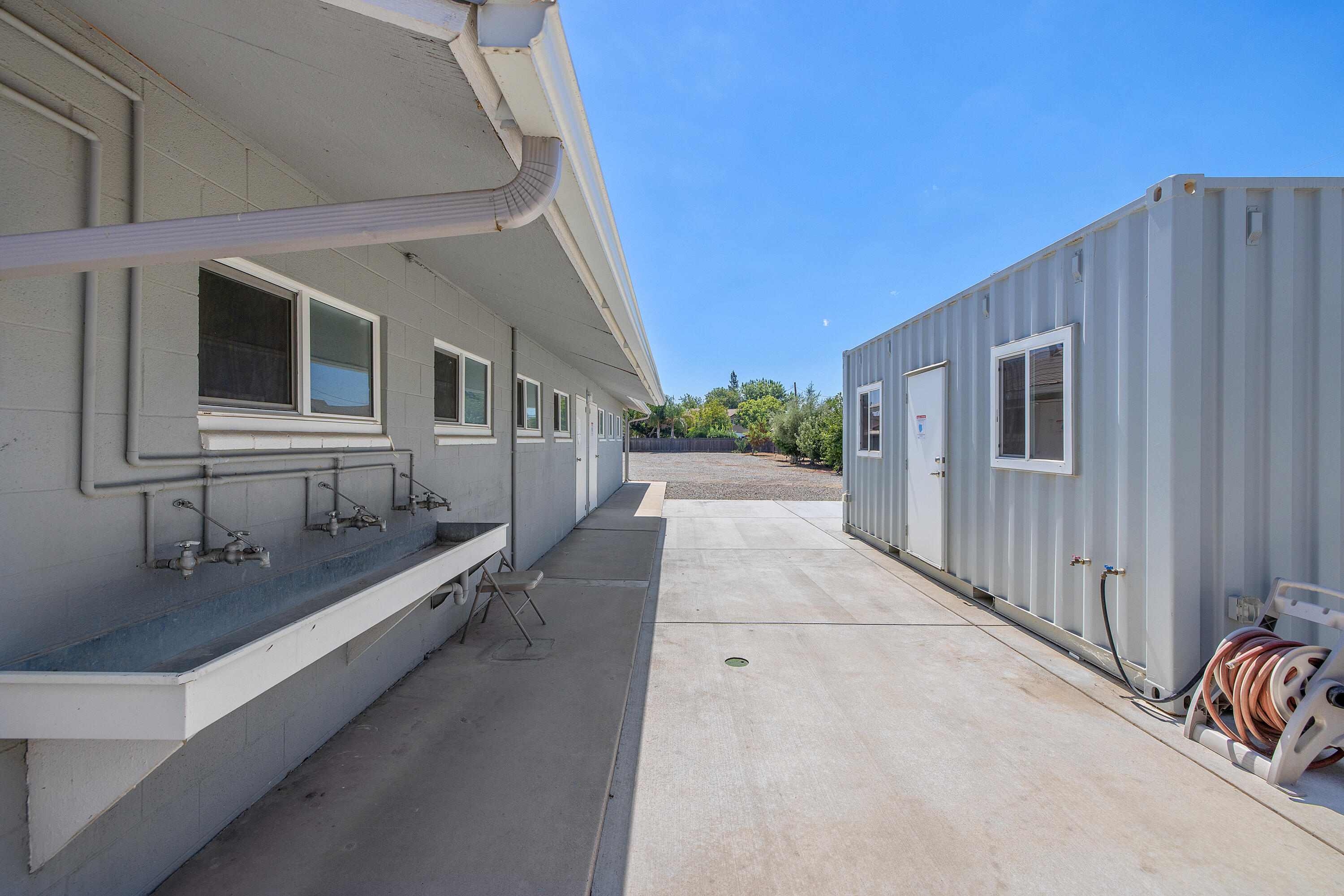 636 W Kern St, Dinuba, CA 93618