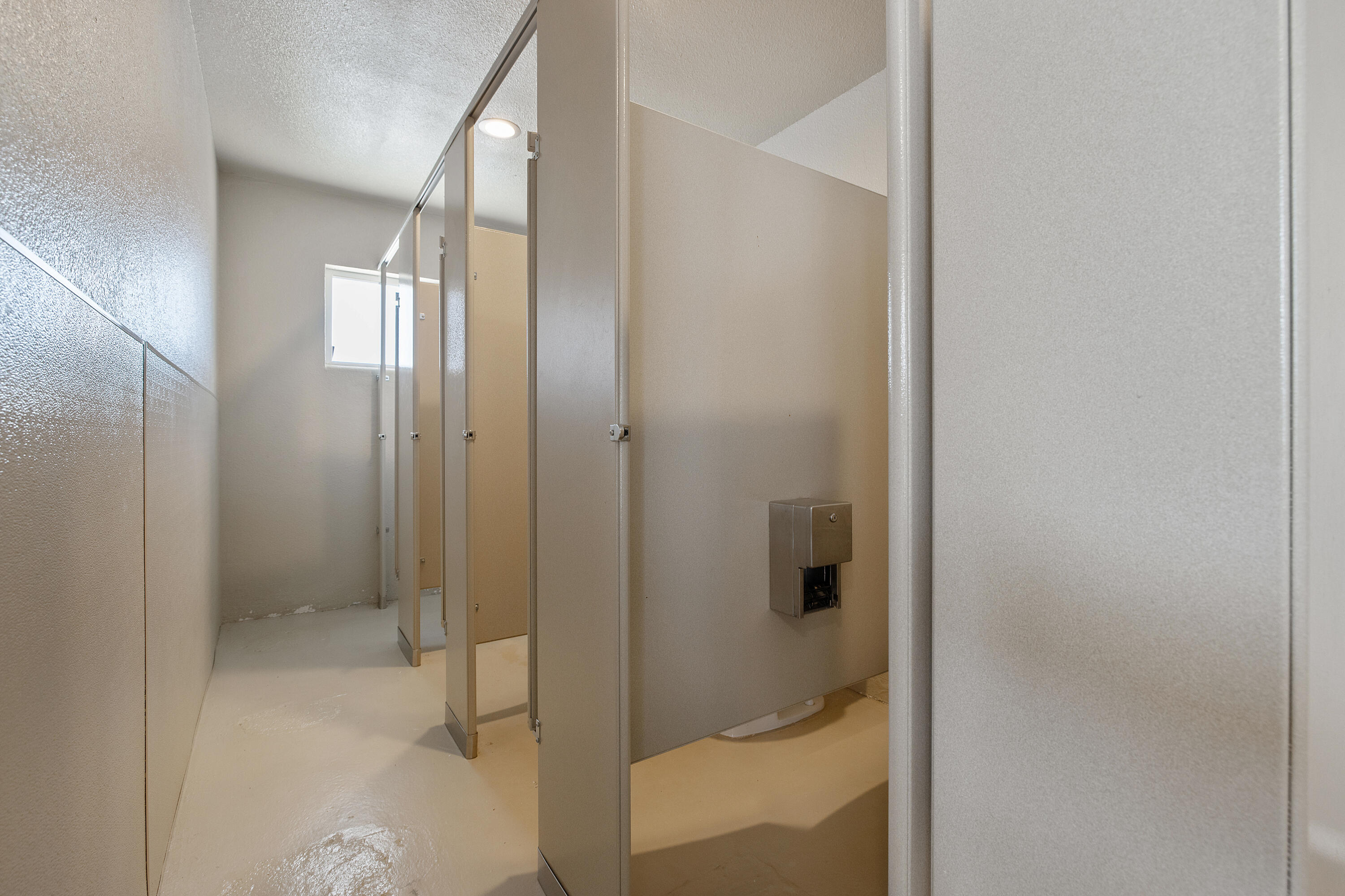 636 W Kern St, Dinuba, CA 93618