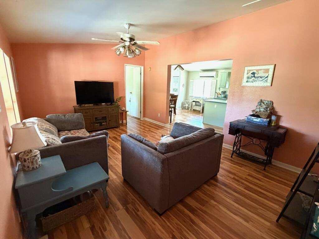 24205 Lomitas Dr #A, Woodlake, CA 93286