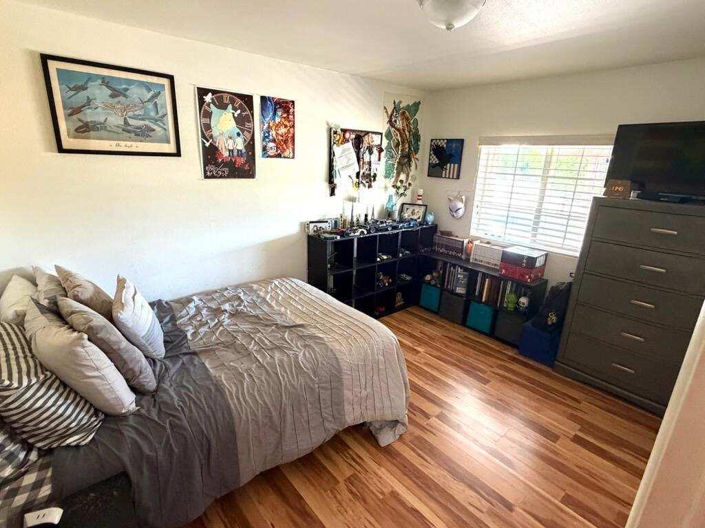 24205 Lomitas Dr #A, Woodlake, CA 93286