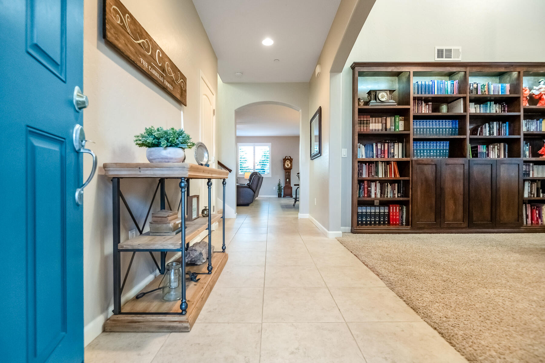 6301 W Oriole Ave, Visalia, CA 93291