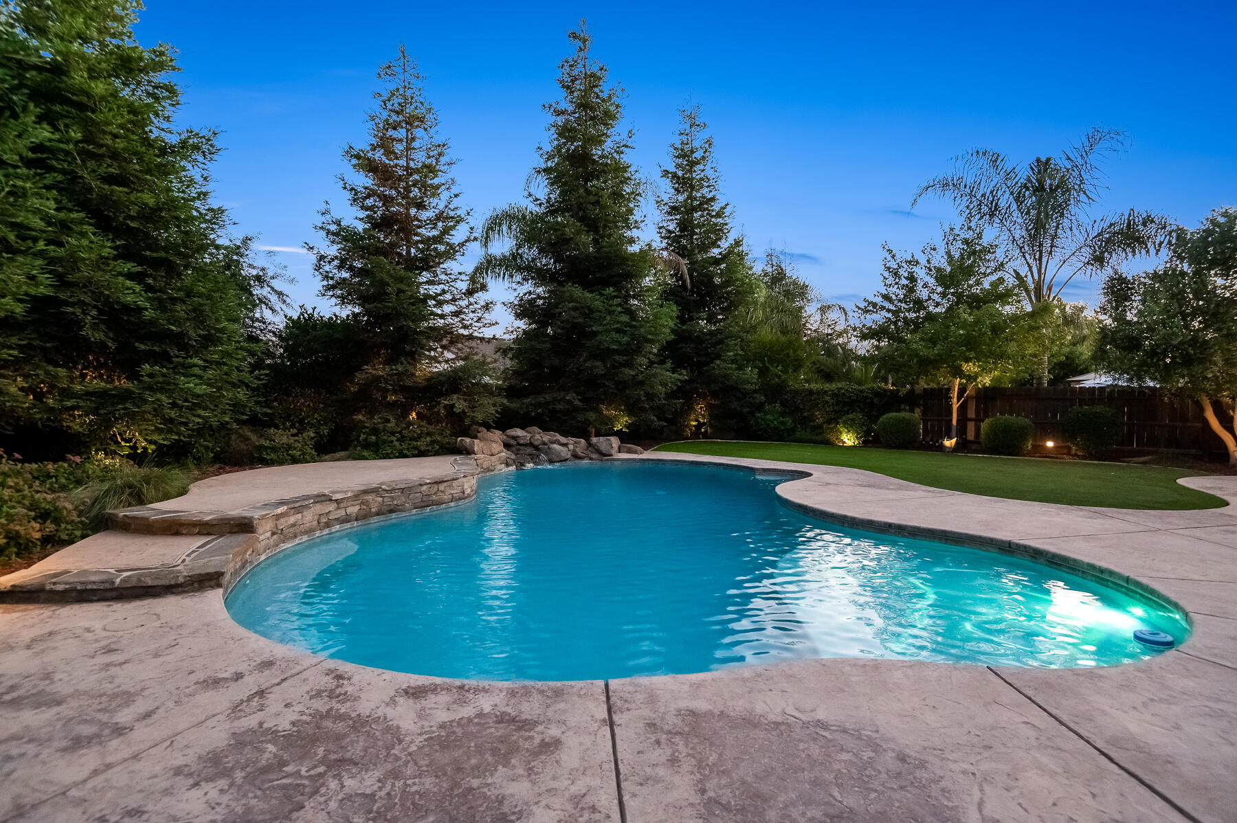 6301 W Oriole Ave, Visalia, CA 93291