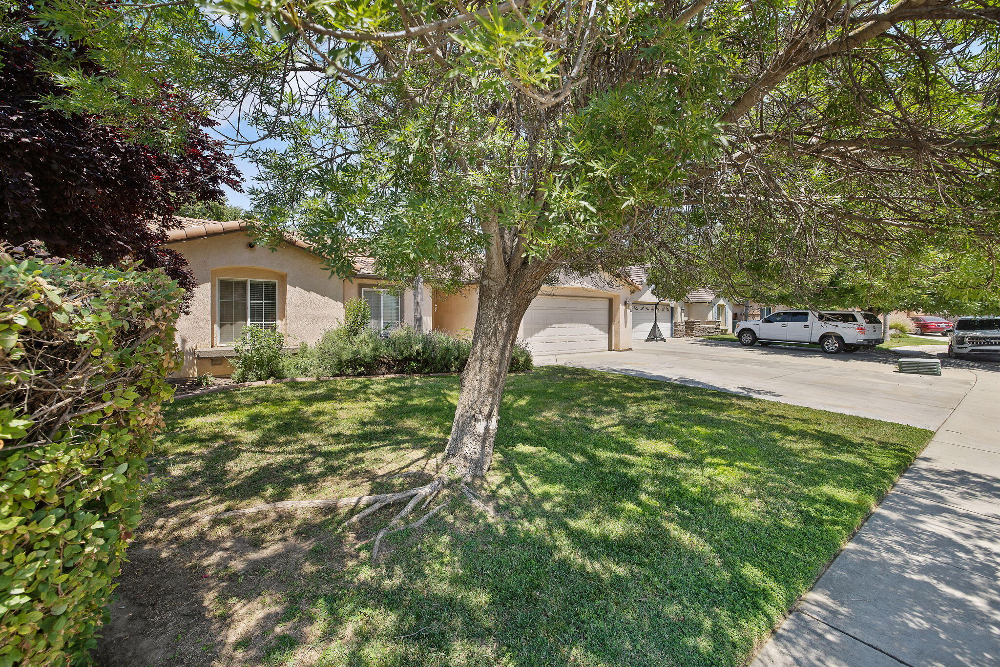 4036 E Harvard Ave, Visalia, CA 93292