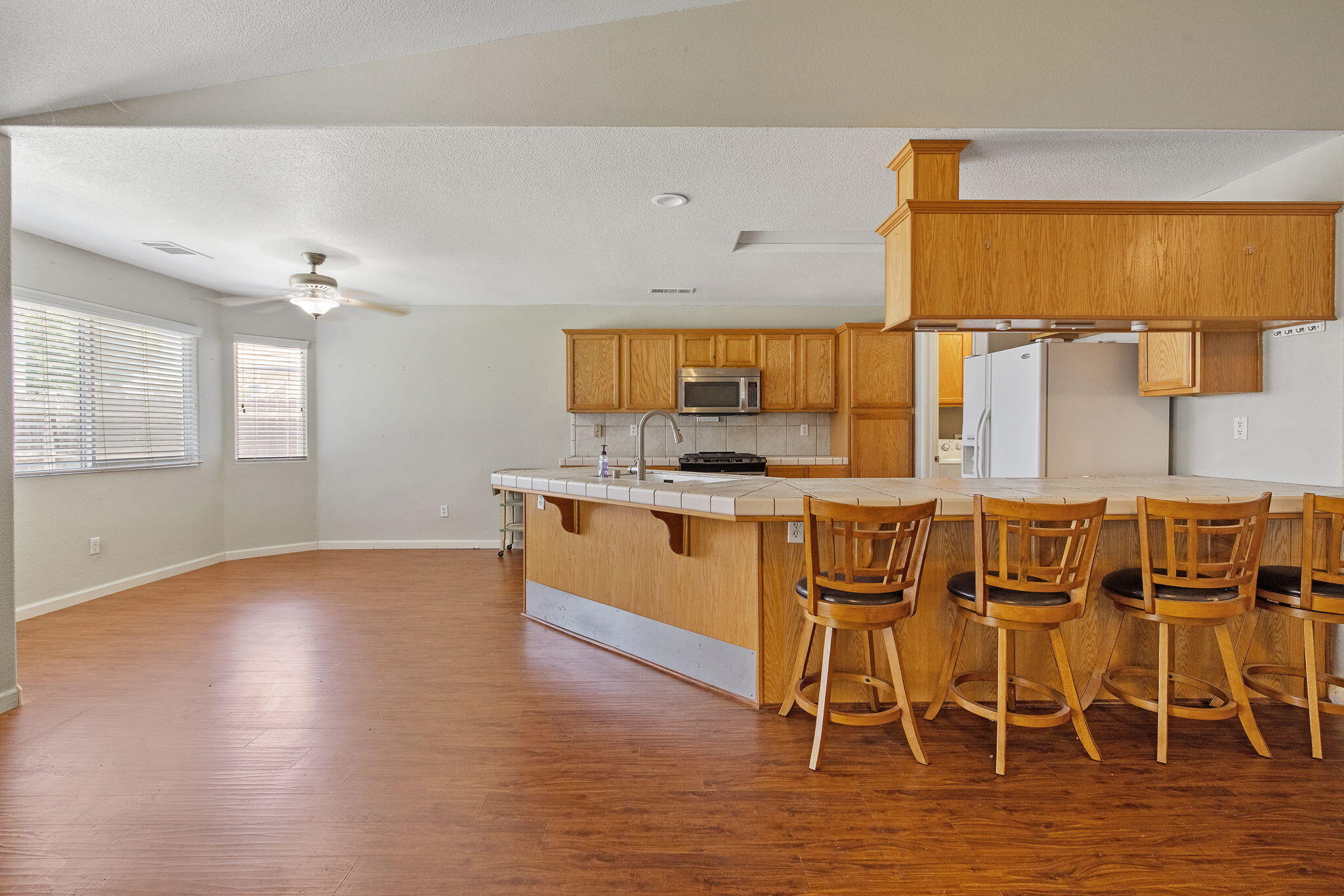 4036 E Harvard Ave, Visalia, CA 93292