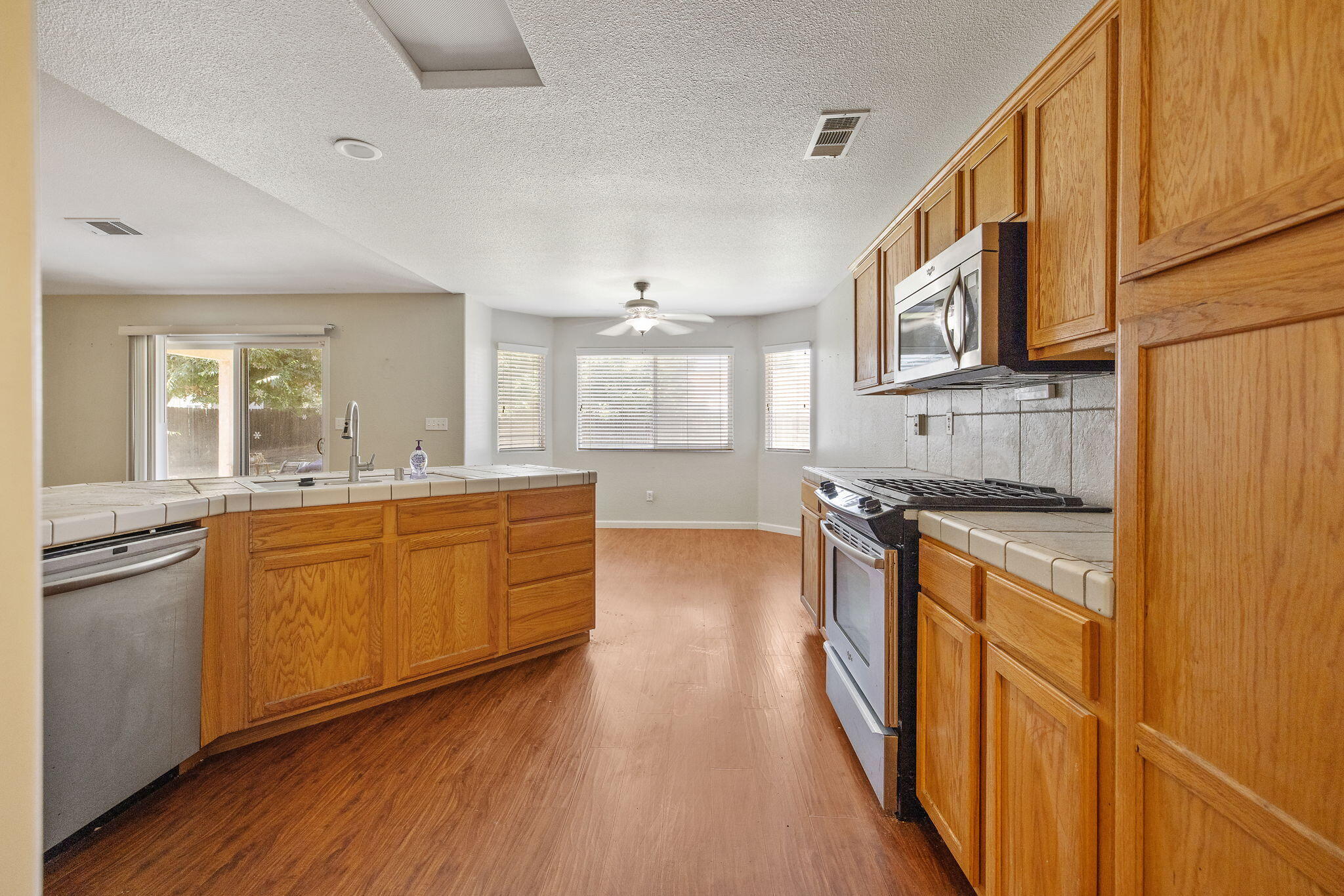4036 E Harvard Ave, Visalia, CA 93292