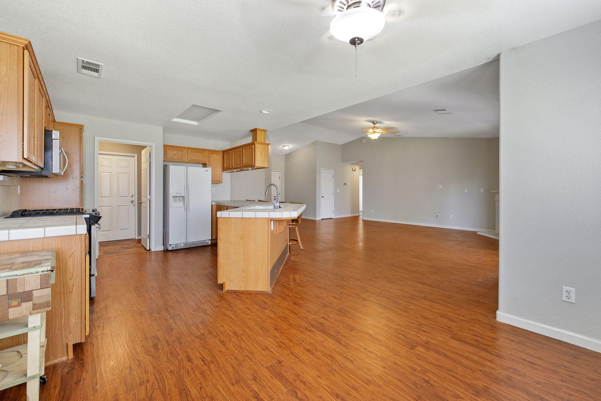 4036 E Harvard Ave, Visalia, CA 93292