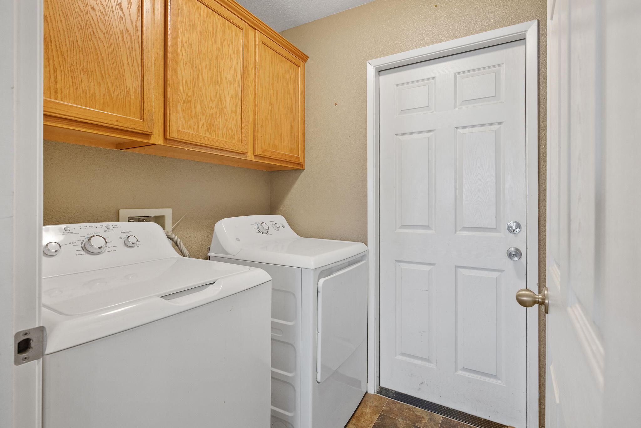 4036 E Harvard Ave, Visalia, CA 93292
