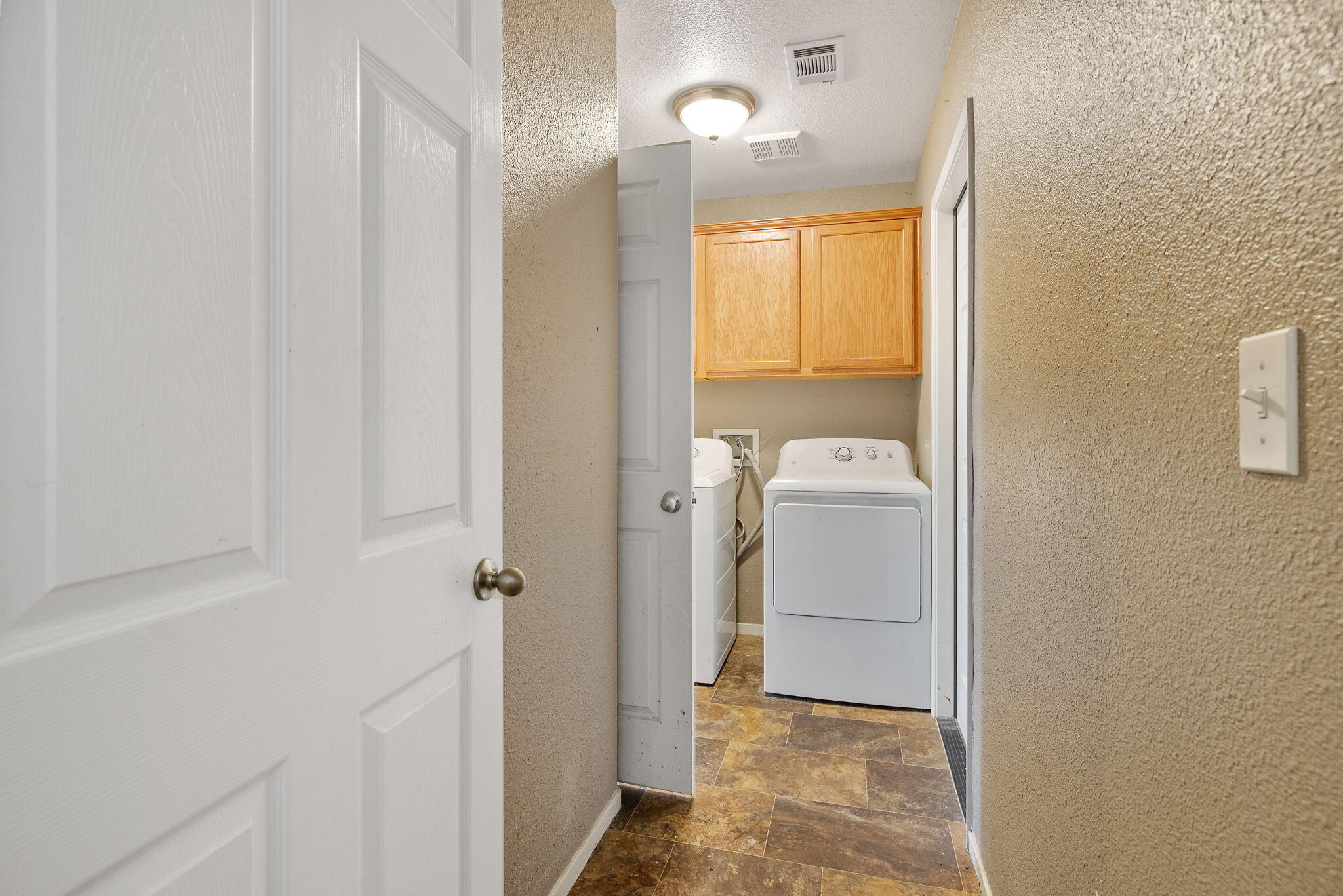 4036 E Harvard Ave, Visalia, CA 93292