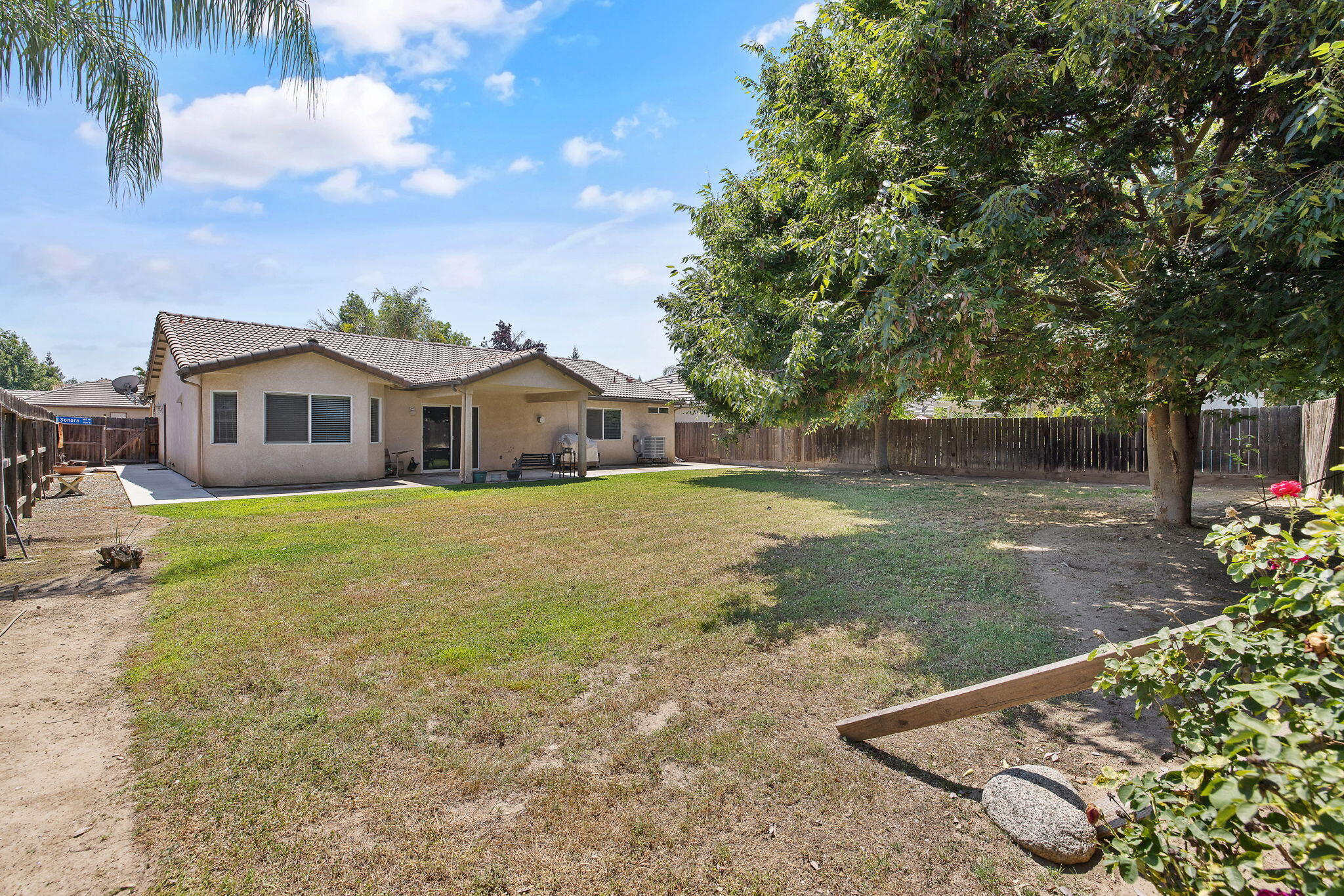 4036 E Harvard Ave, Visalia, CA 93292