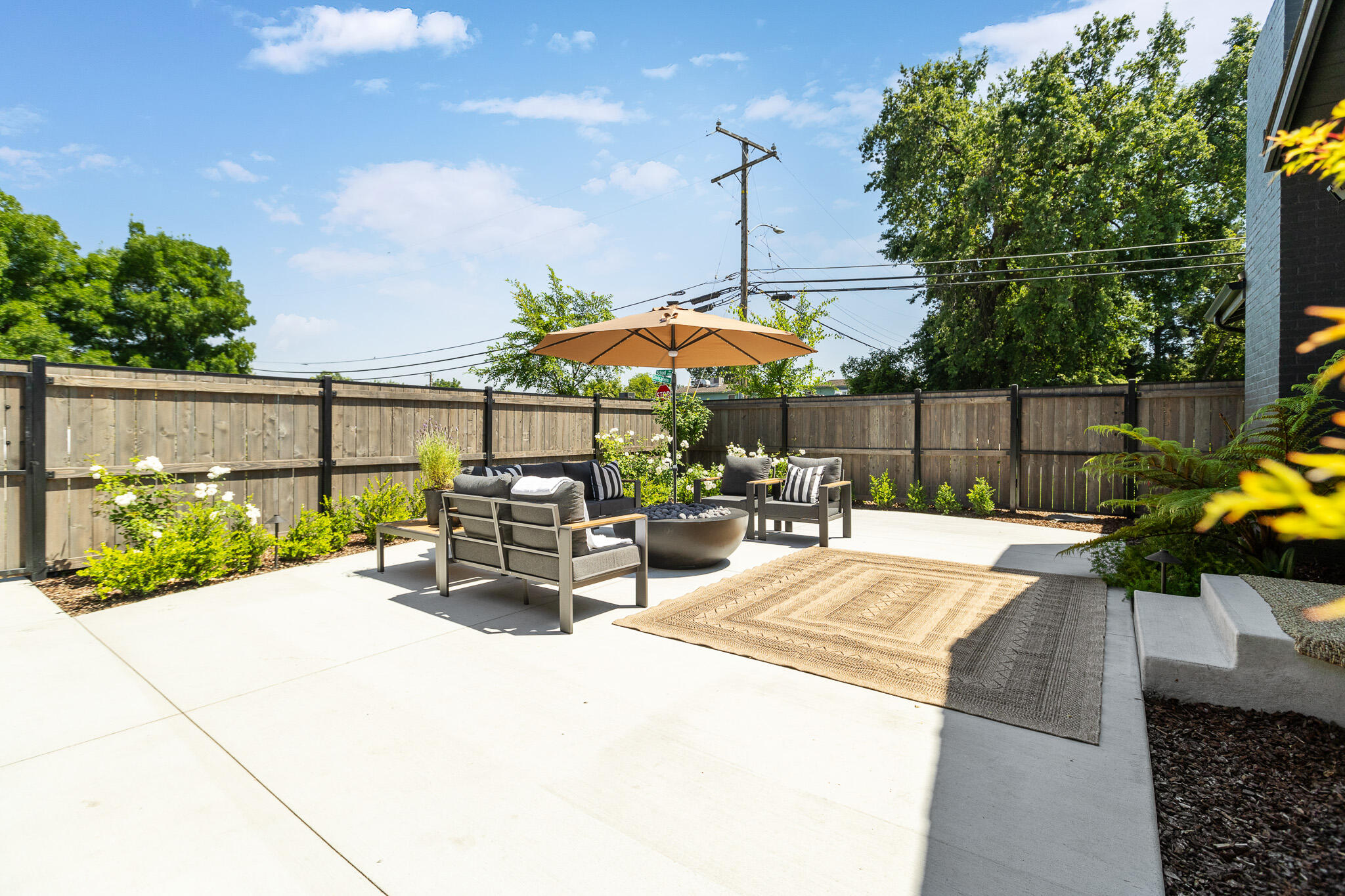 Open Photo
