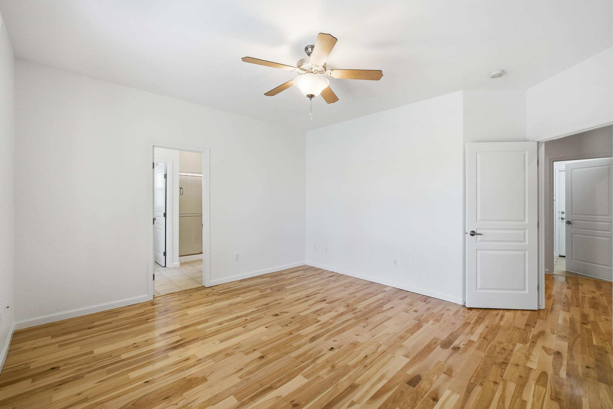 1738 Malvasia Ave, Tulare, CA 93274