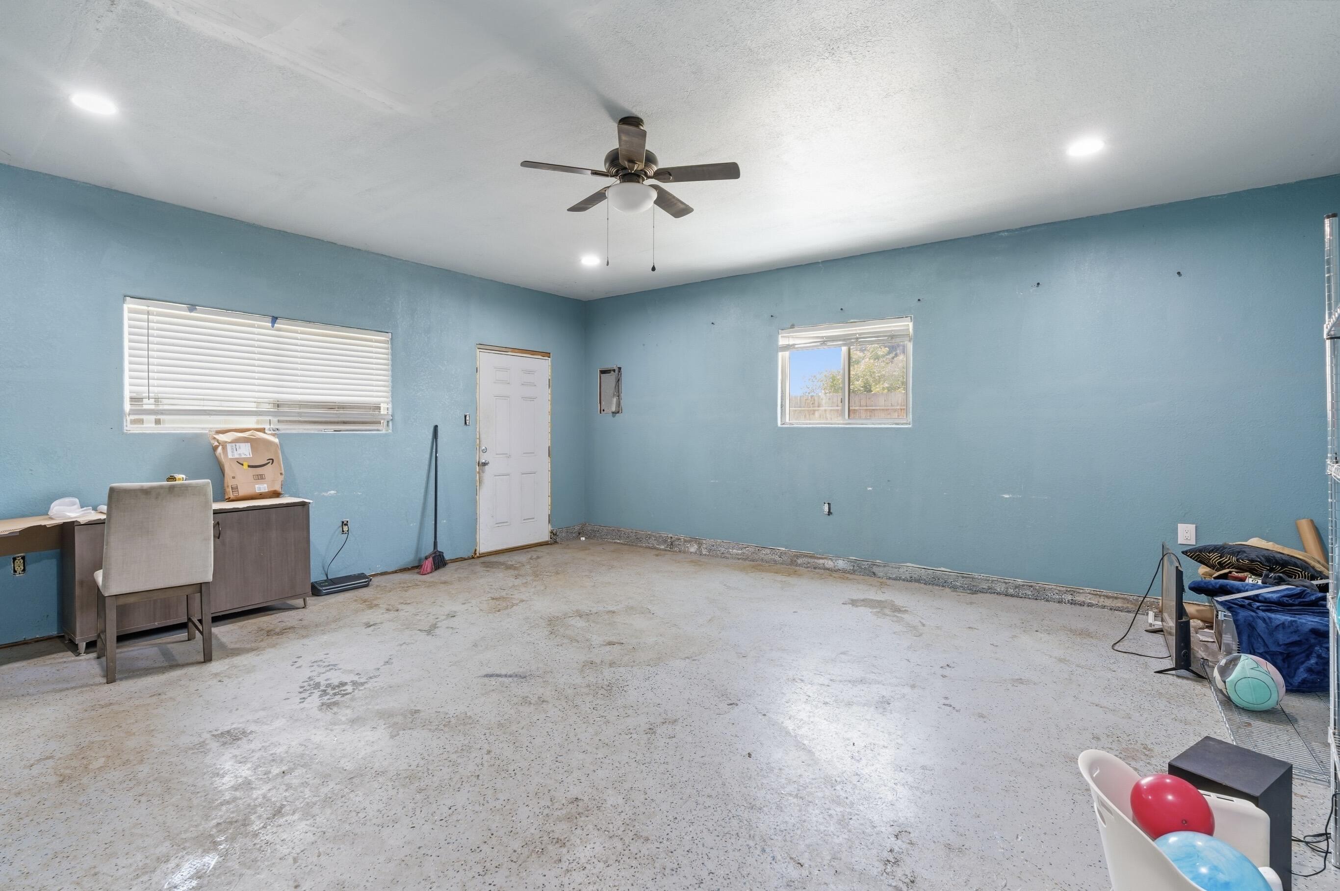 1529 W Wren Ave, Visalia, CA 93291