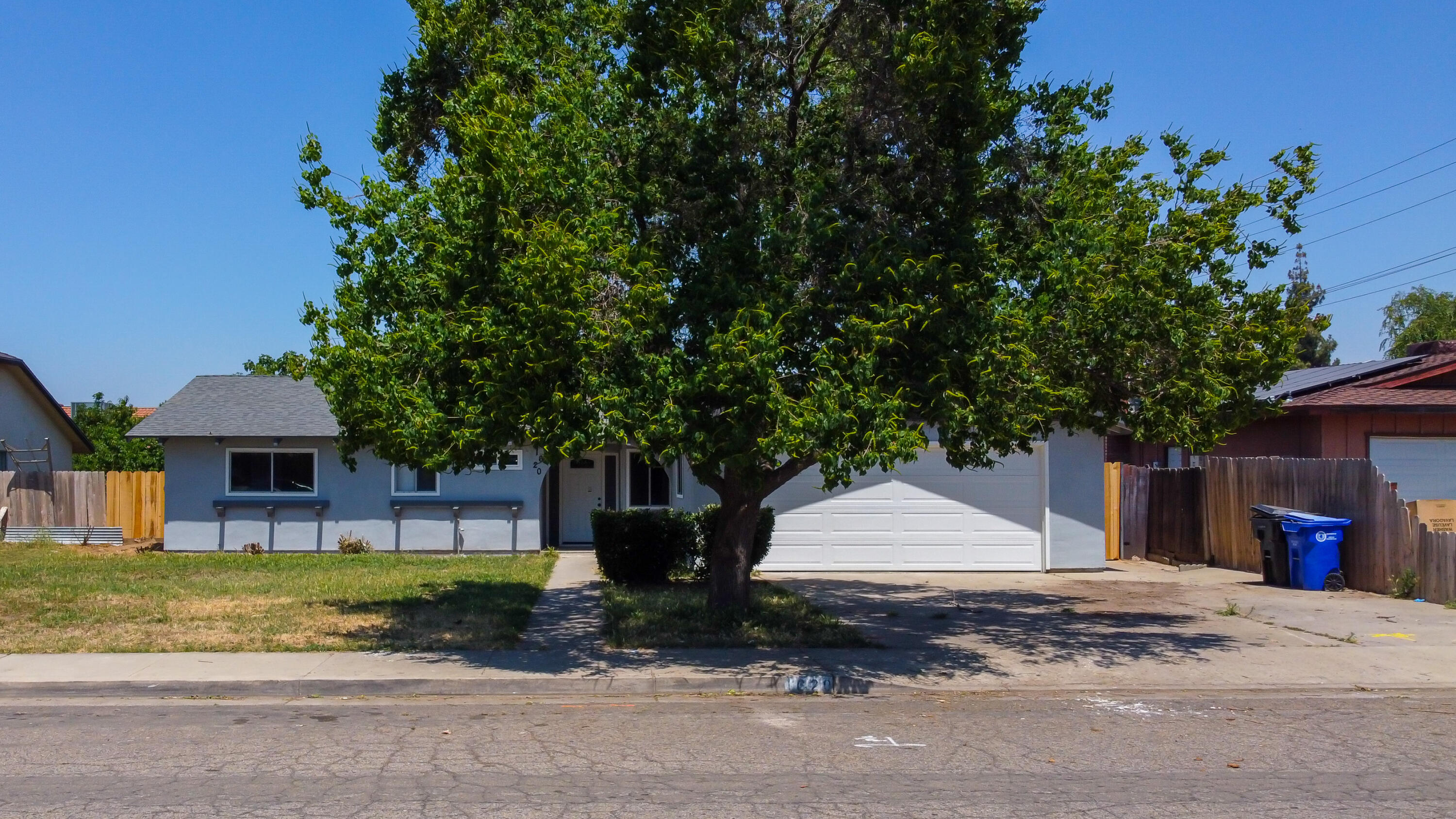 1620 W Grand Ave, Porterville, CA 93257