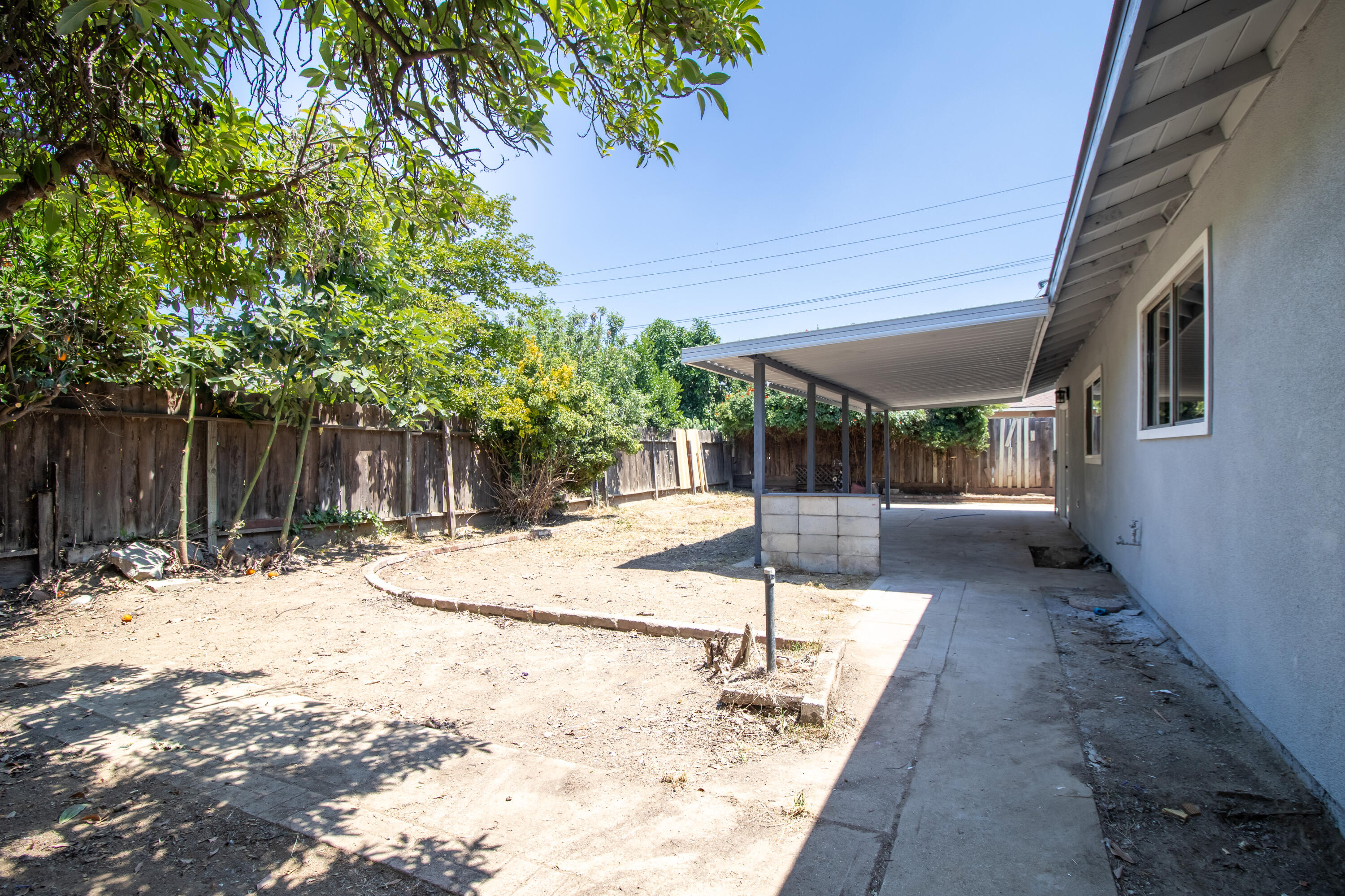 1620 W Grand Ave, Porterville, CA 93257