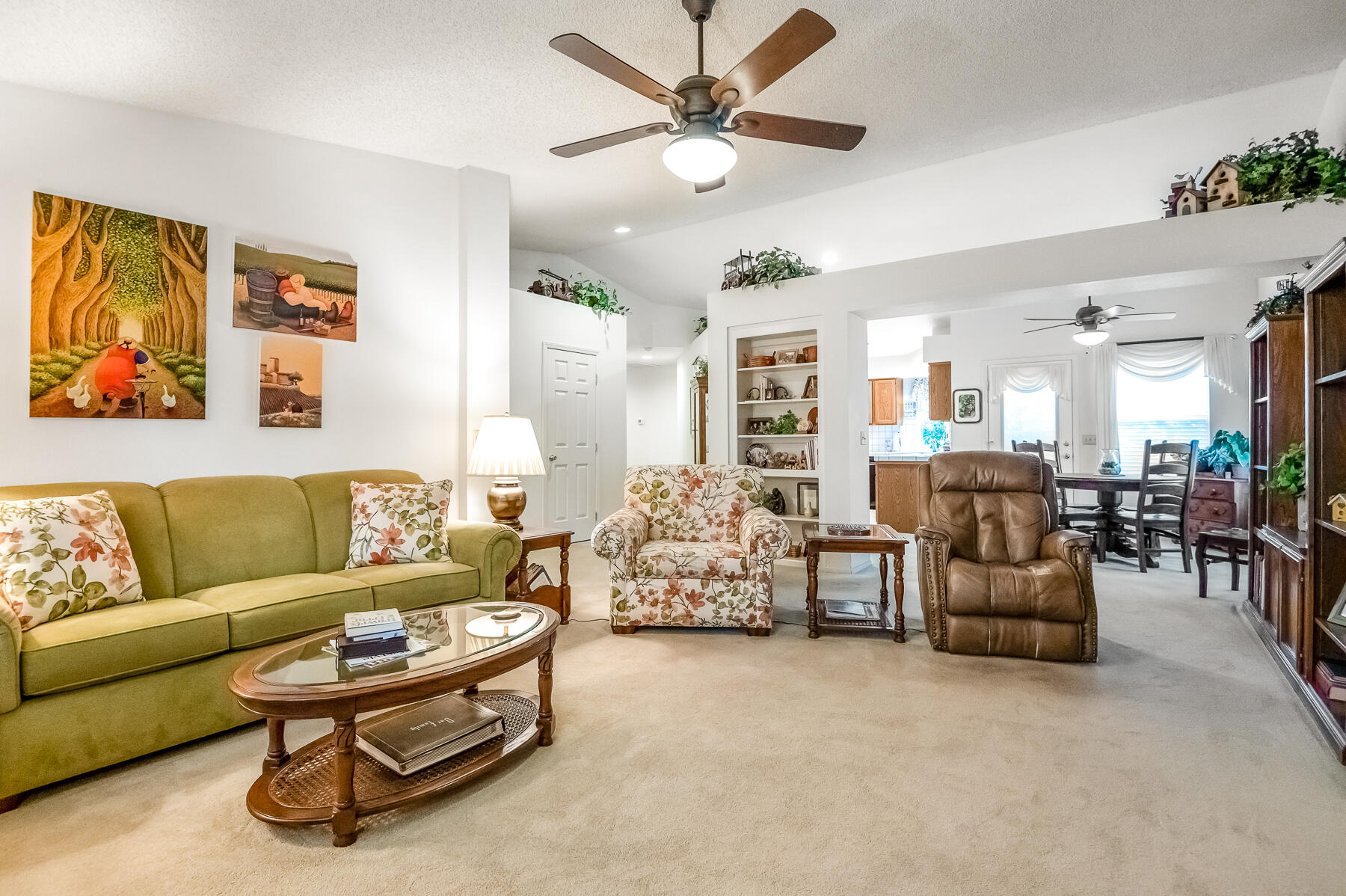 5937 W Feemster Ave, Visalia, CA 93277