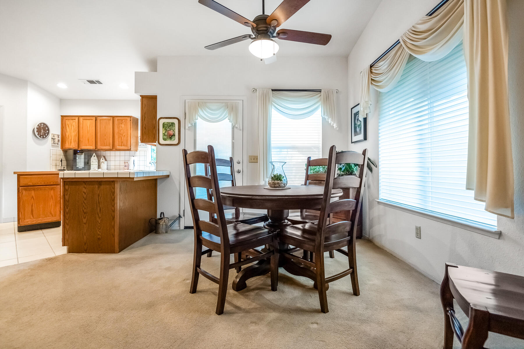 5937 W Feemster Ave, Visalia, CA 93277