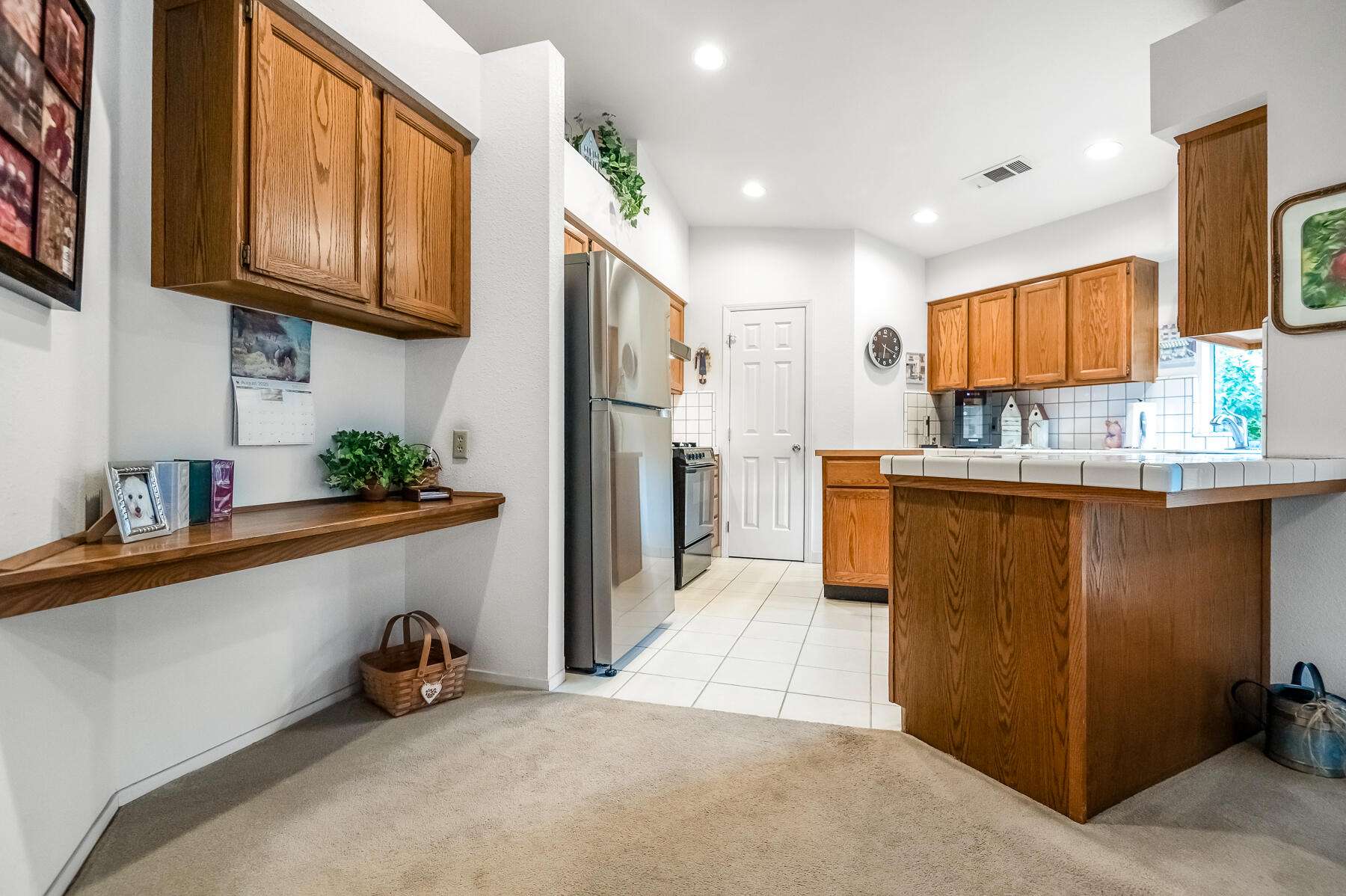 5937 W Feemster Ave, Visalia, CA 93277