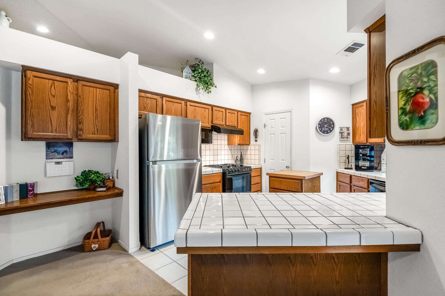 5937 W Feemster Ave, Visalia, CA 93277