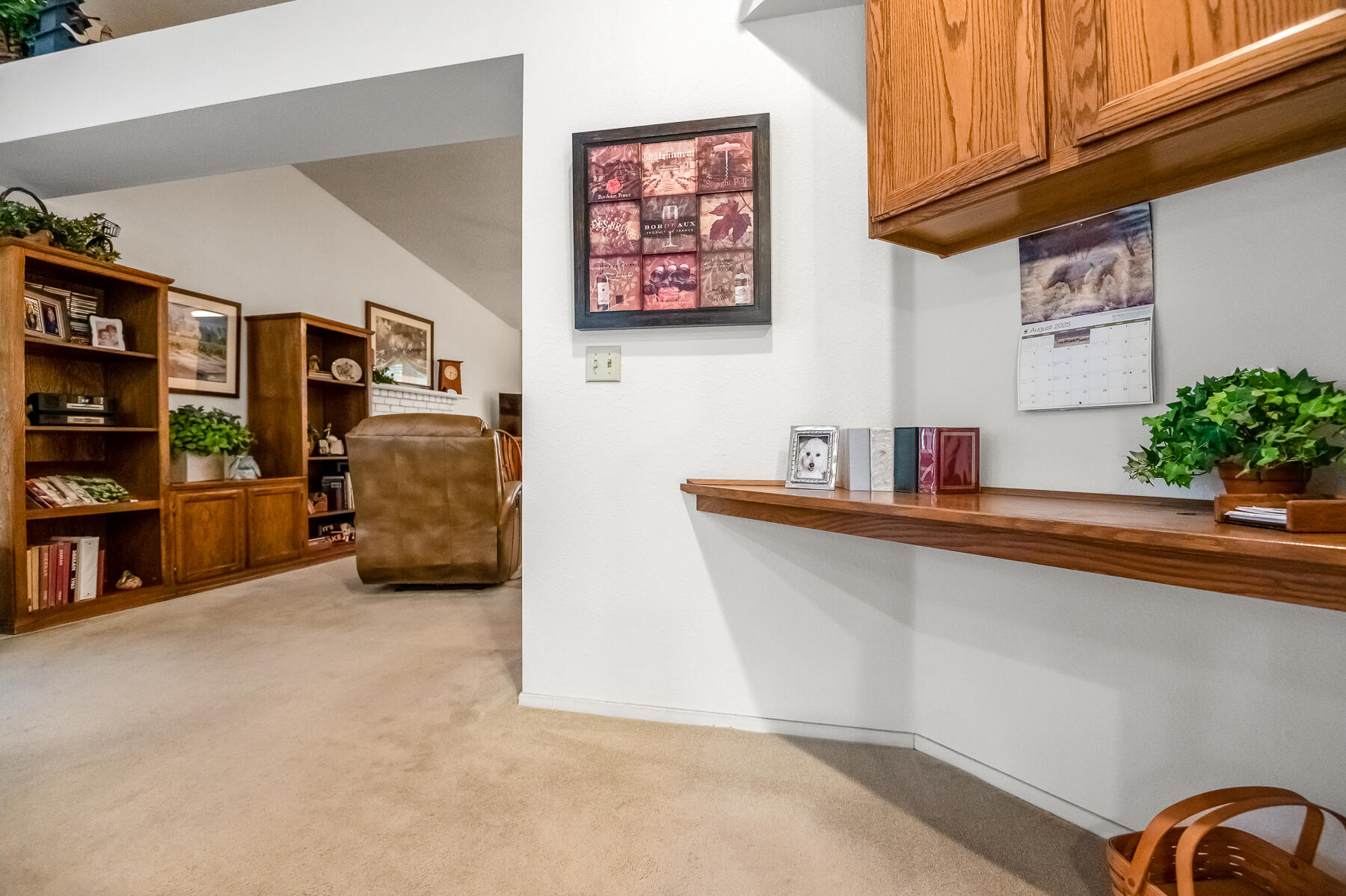 5937 W Feemster Ave, Visalia, CA 93277