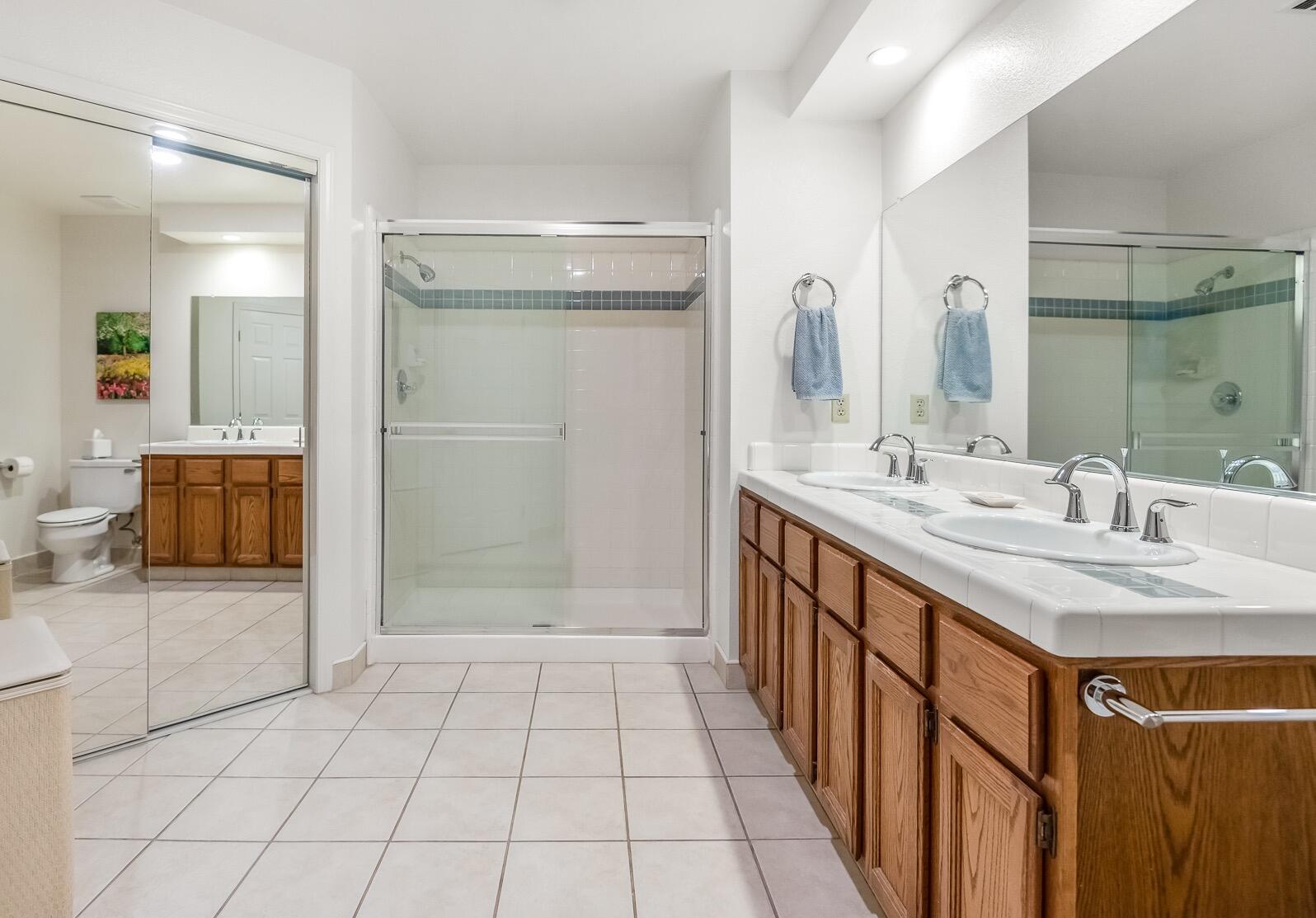 5937 W Feemster Ave, Visalia, CA 93277