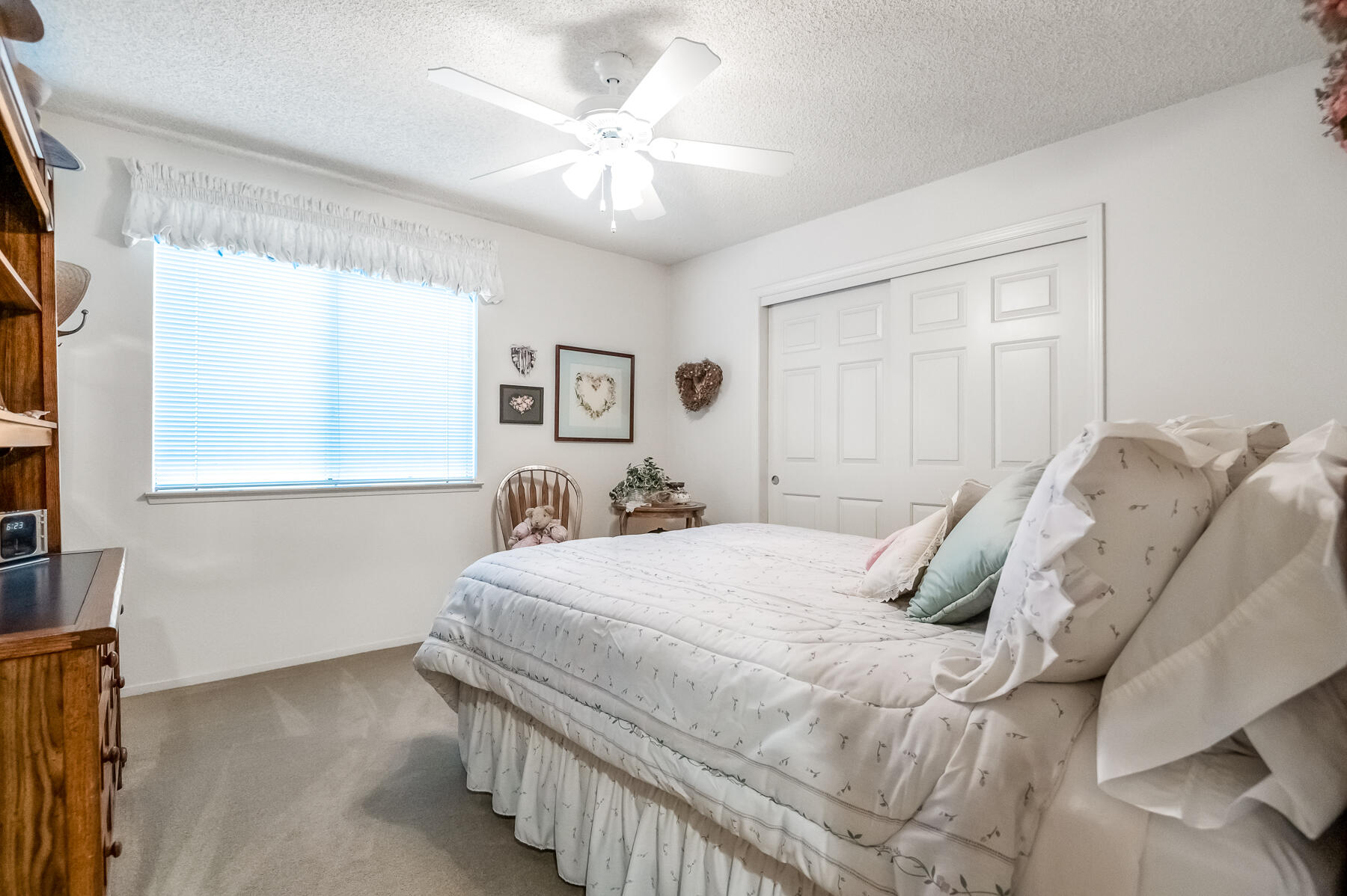 5937 W Feemster Ave, Visalia, CA 93277