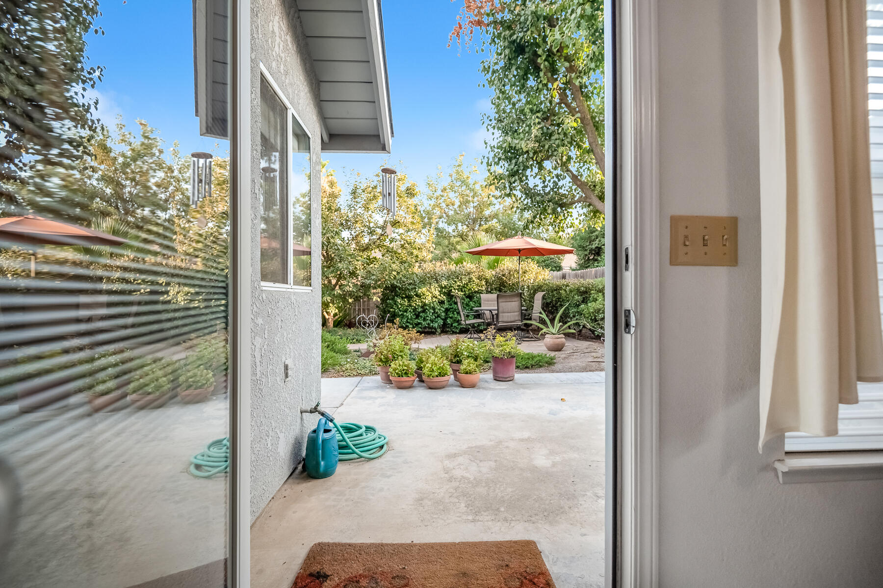 5937 W Feemster Ave, Visalia, CA 93277