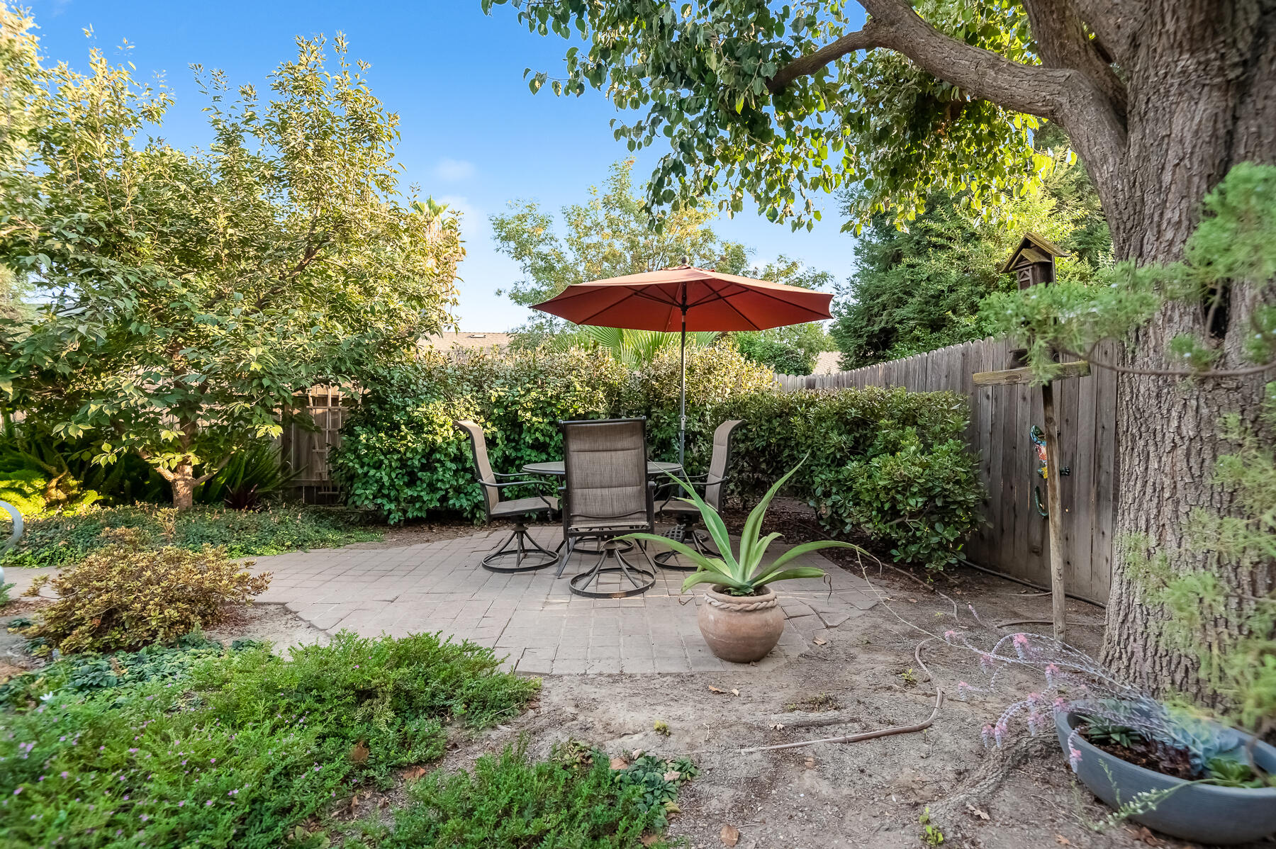 5937 W Feemster Ave, Visalia, CA 93277