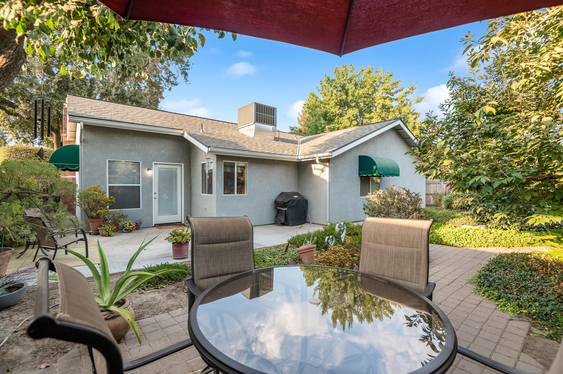 5937 W Feemster Ave, Visalia, CA 93277