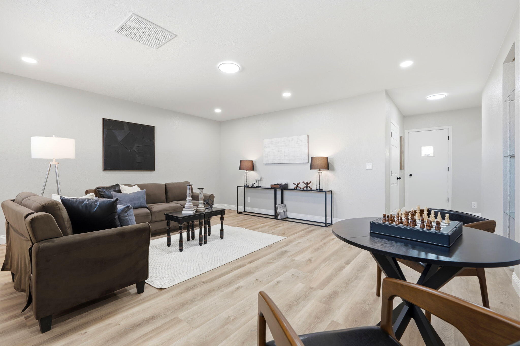 2245 E Lemmon Way, Hanford, CA 93230