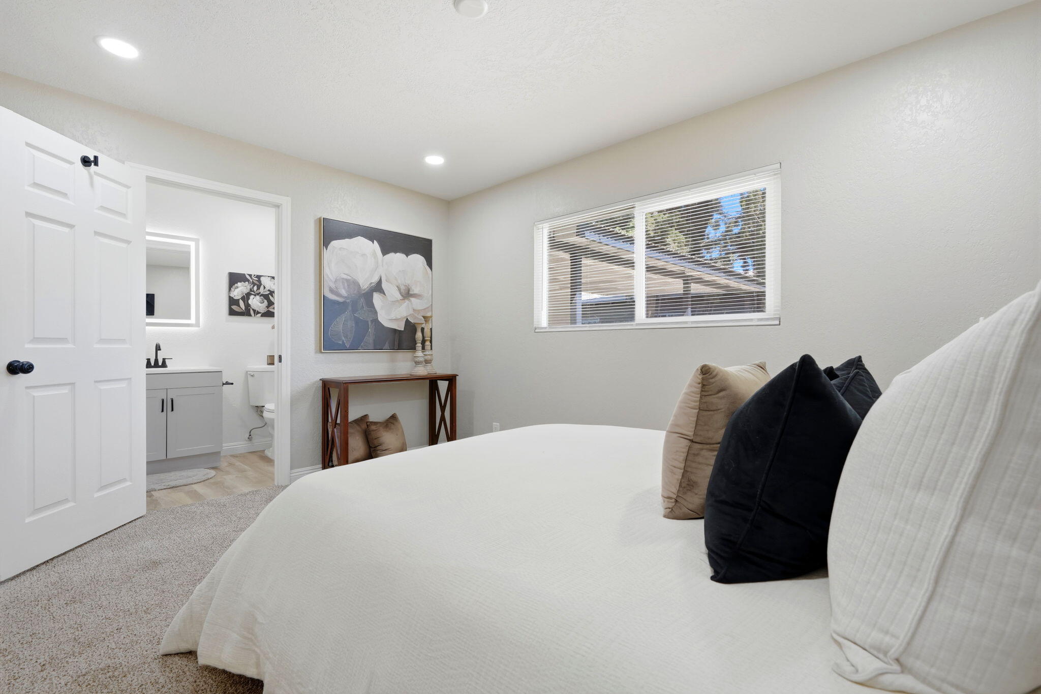 2245 E Lemmon Way, Hanford, CA 93230
