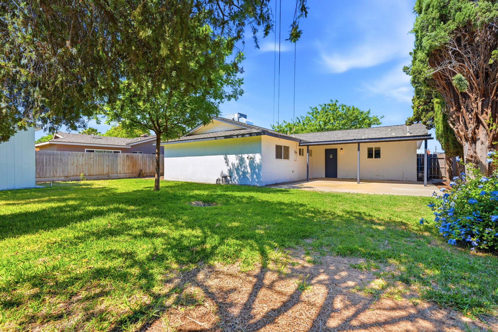 2245 E Lemmon Way, Hanford, CA 93230