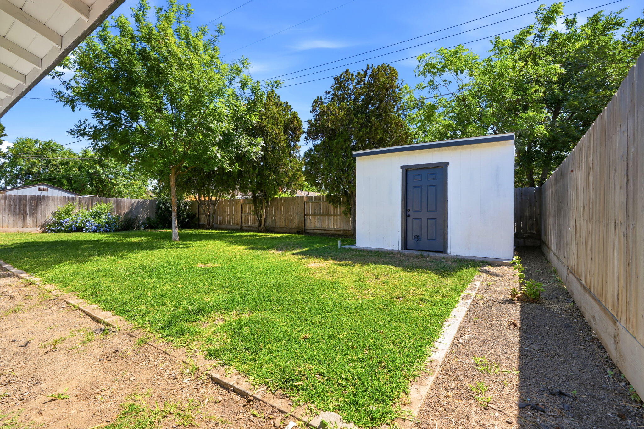2245 E Lemmon Way, Hanford, CA 93230