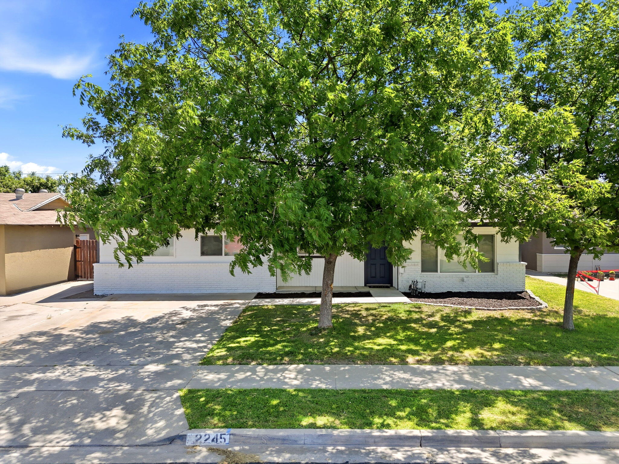2245 E Lemmon Way, Hanford, CA 93230