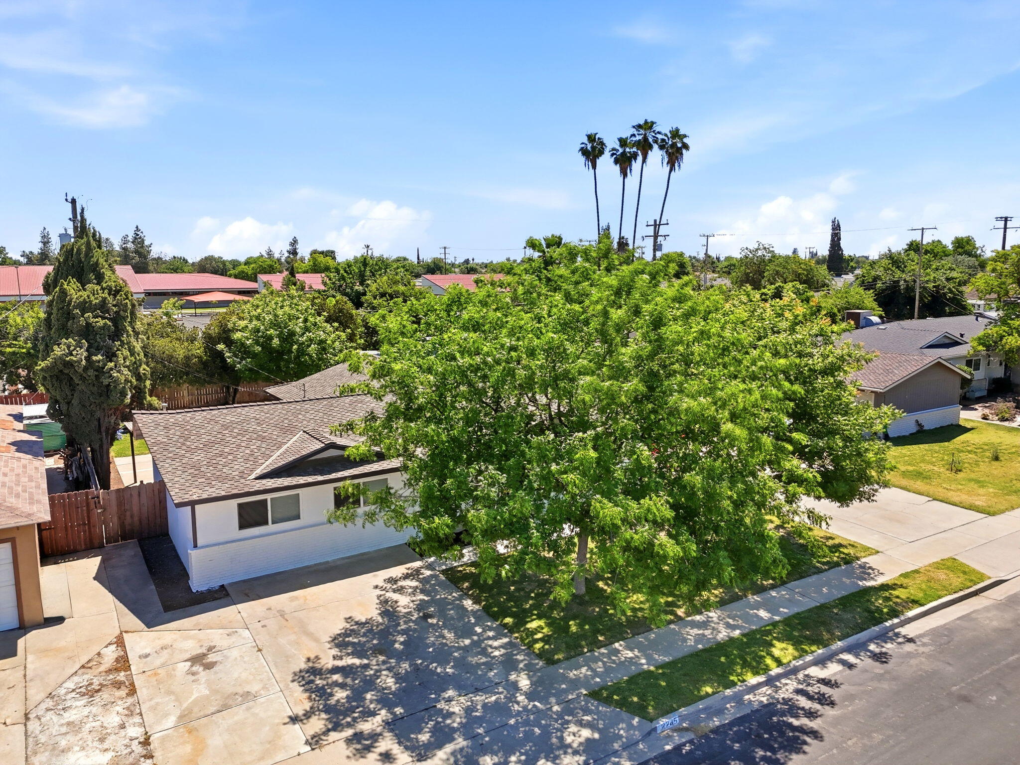 2245 E Lemmon Way, Hanford, CA 93230