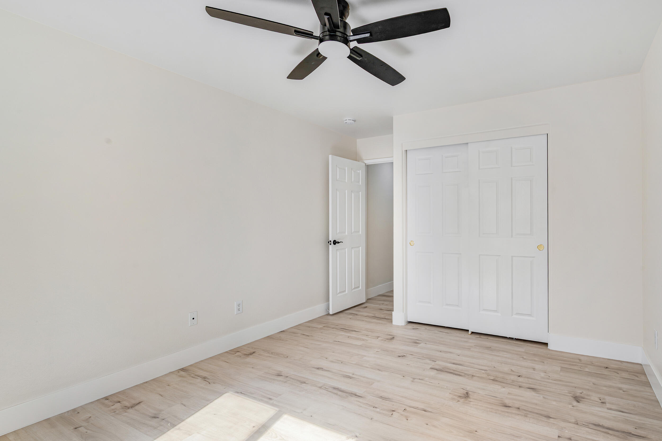 1912 Santa Maria Ave, Porterville, CA 93257