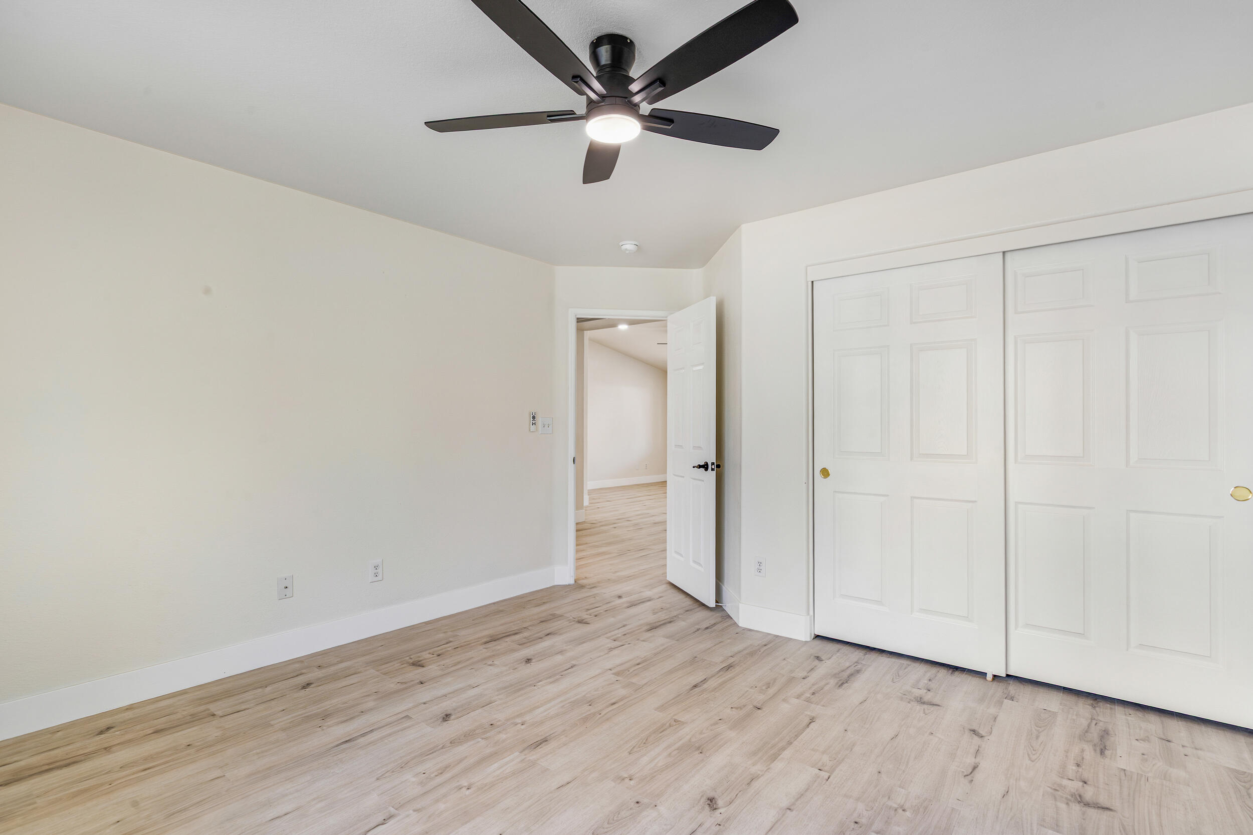 1912 Santa Maria Ave, Porterville, CA 93257