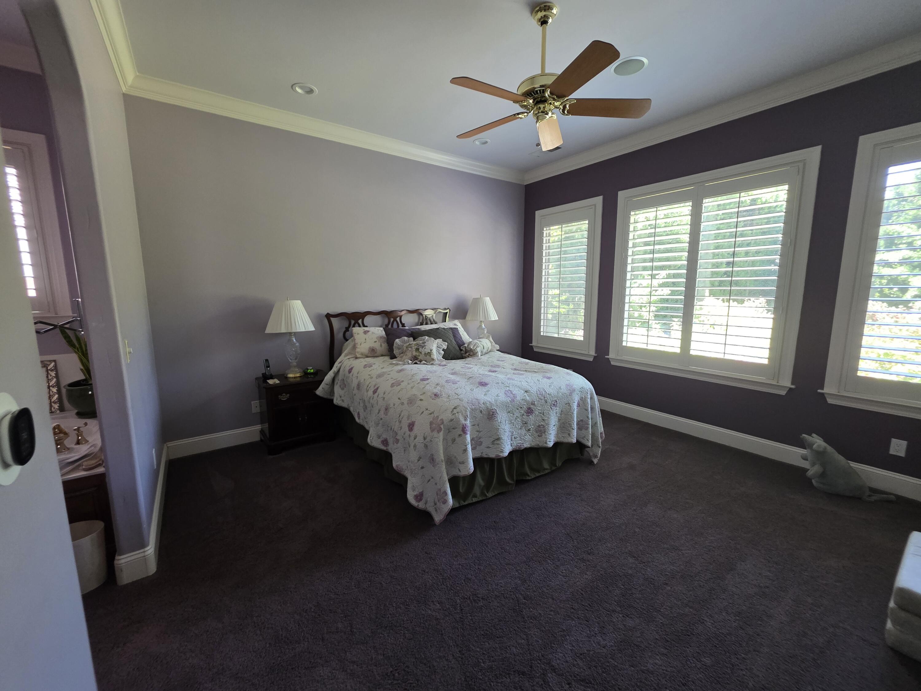 1072 Rorden Ave, Selma, CA 93662