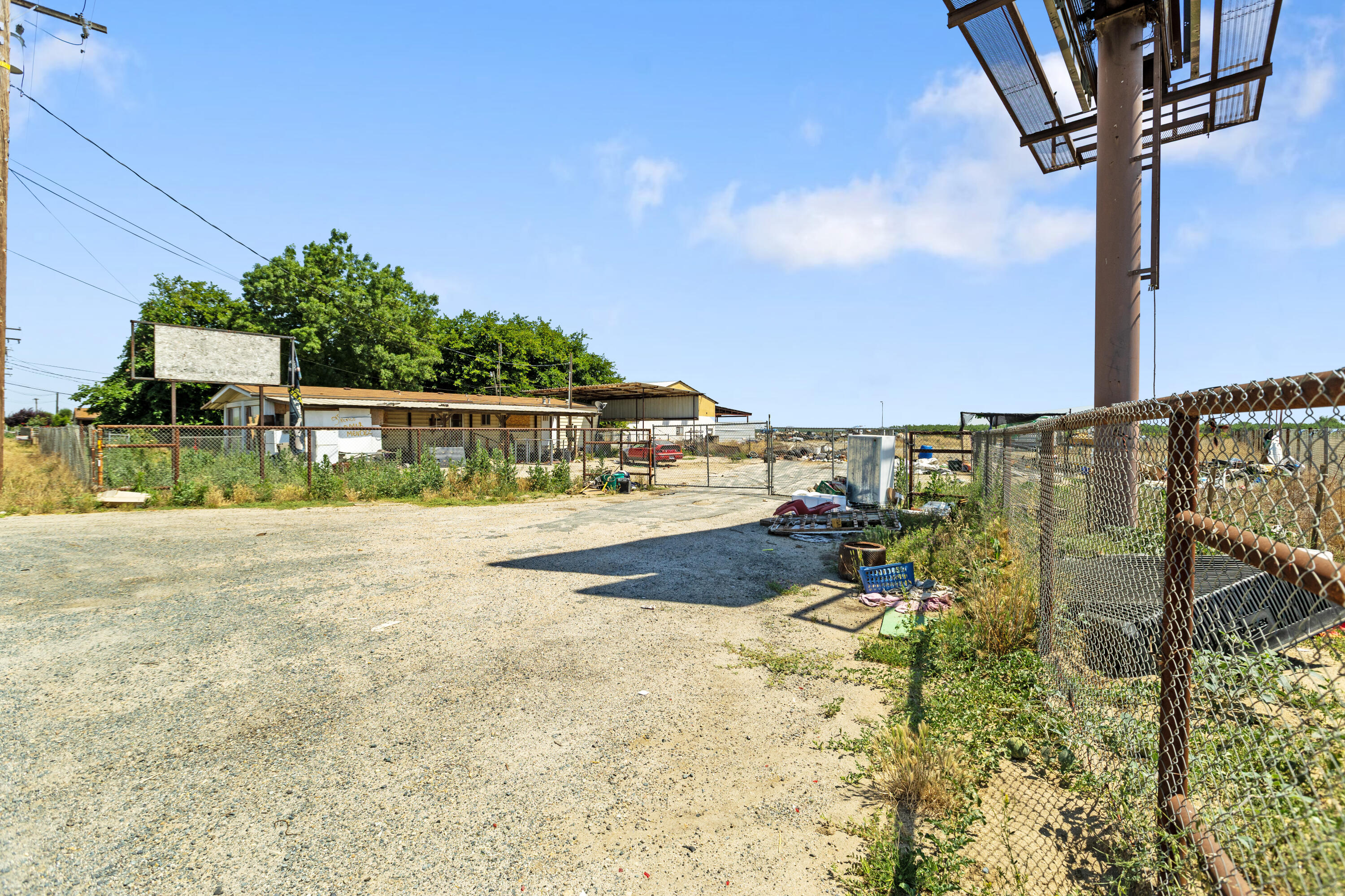 19459 Avenue 144, Porterville, CA 93257