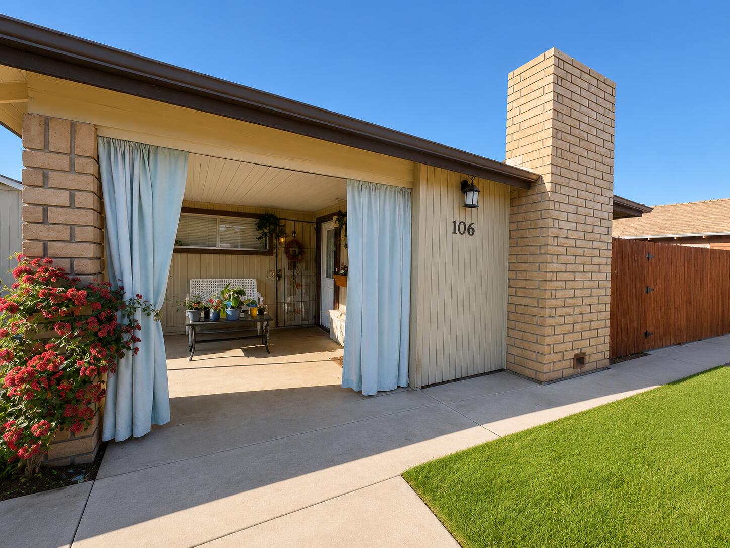 106 E Mountain View Ave, Porterville, CA 93257