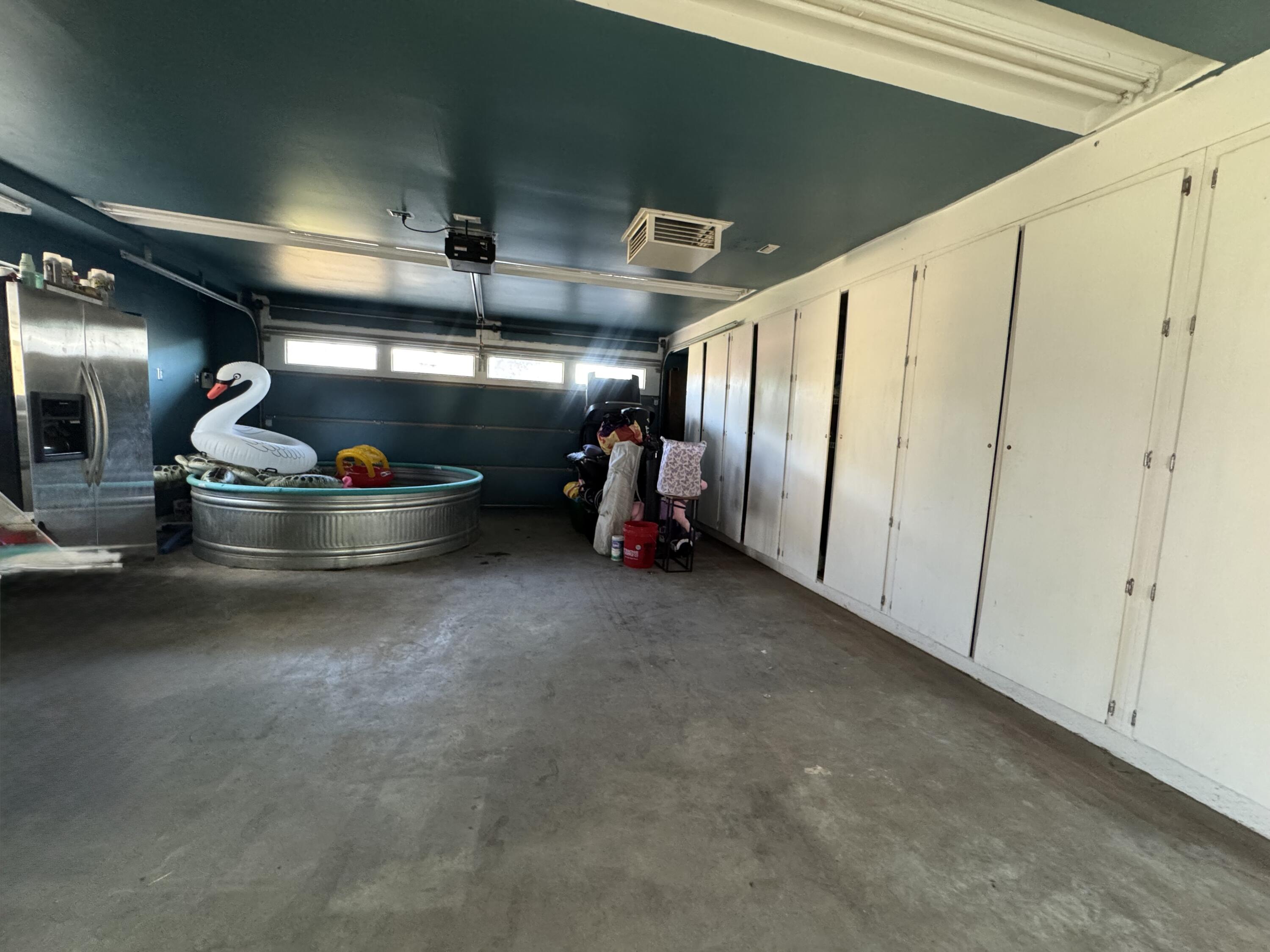 106 E Mountain View Ave, Porterville, CA 93257