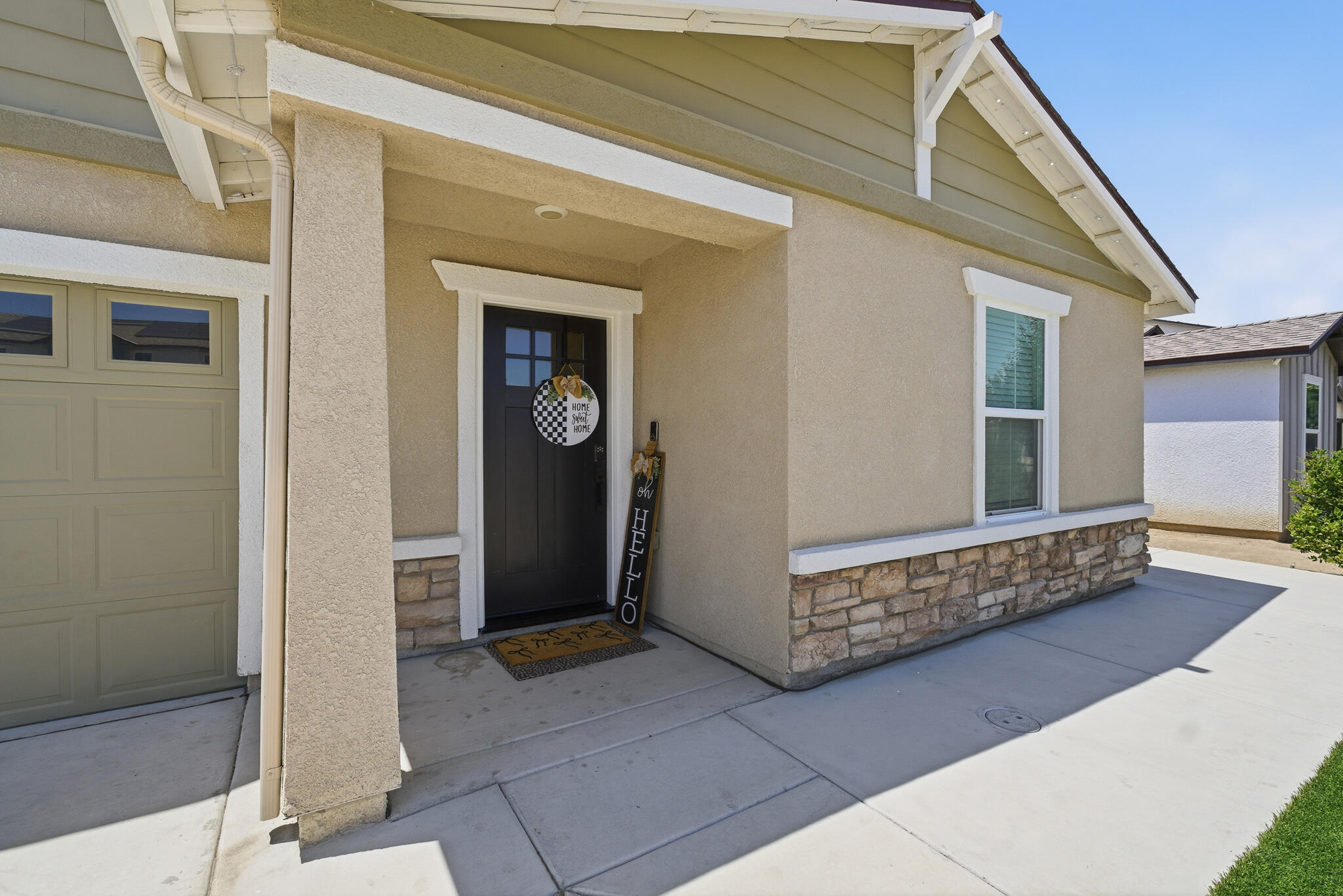 2611 S Spruce St, Visalia, CA 93292