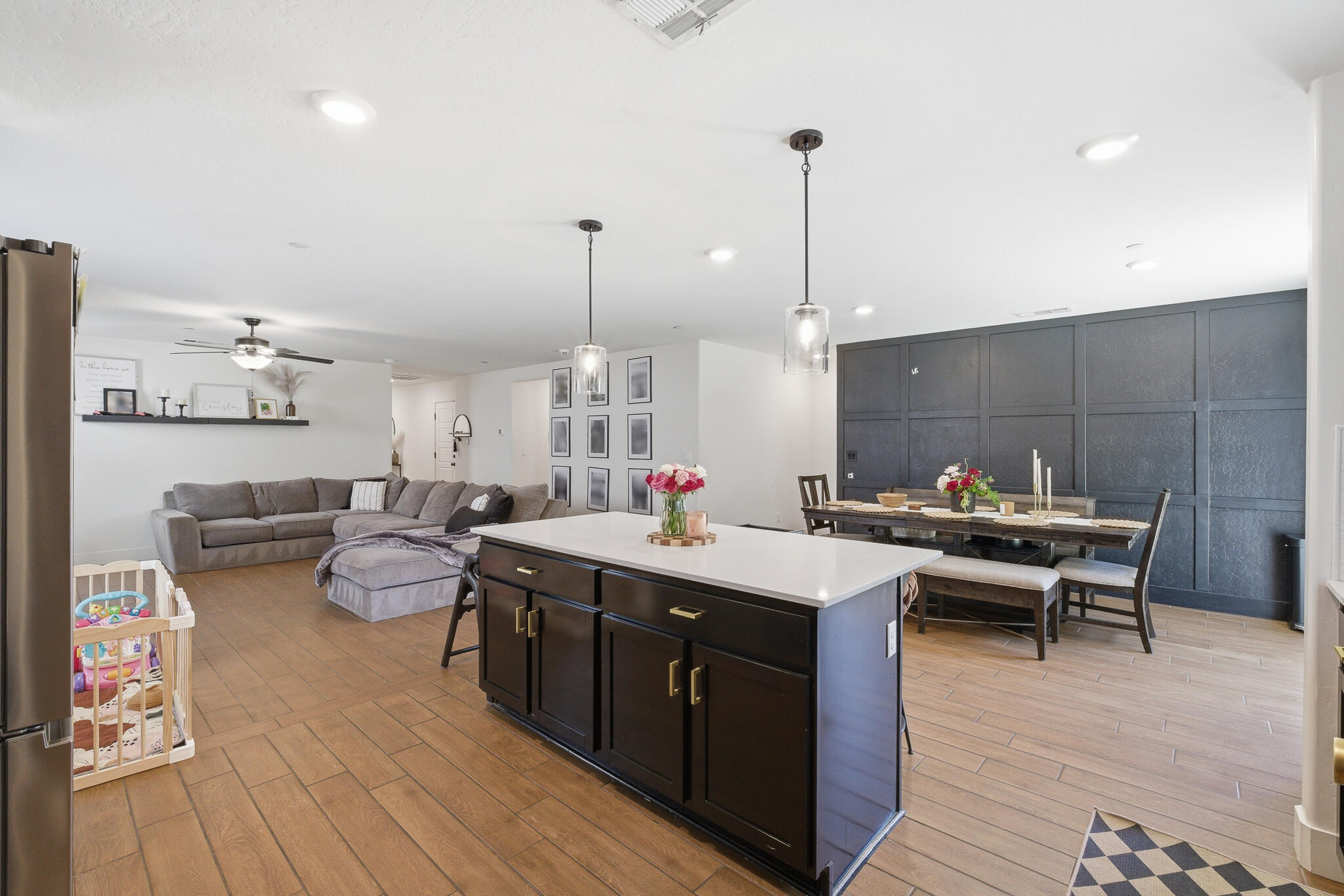 2611 S Spruce St, Visalia, CA 93292