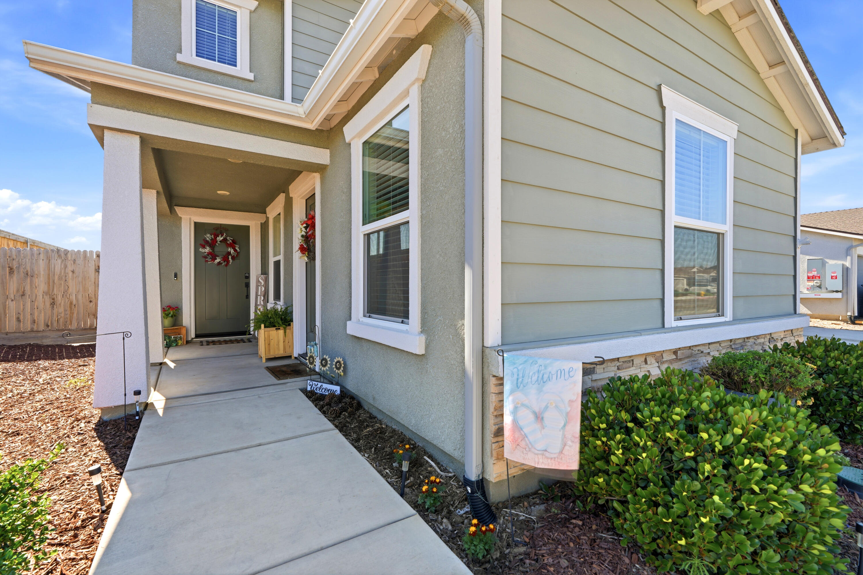 401 River St, Tulare, CA 93274