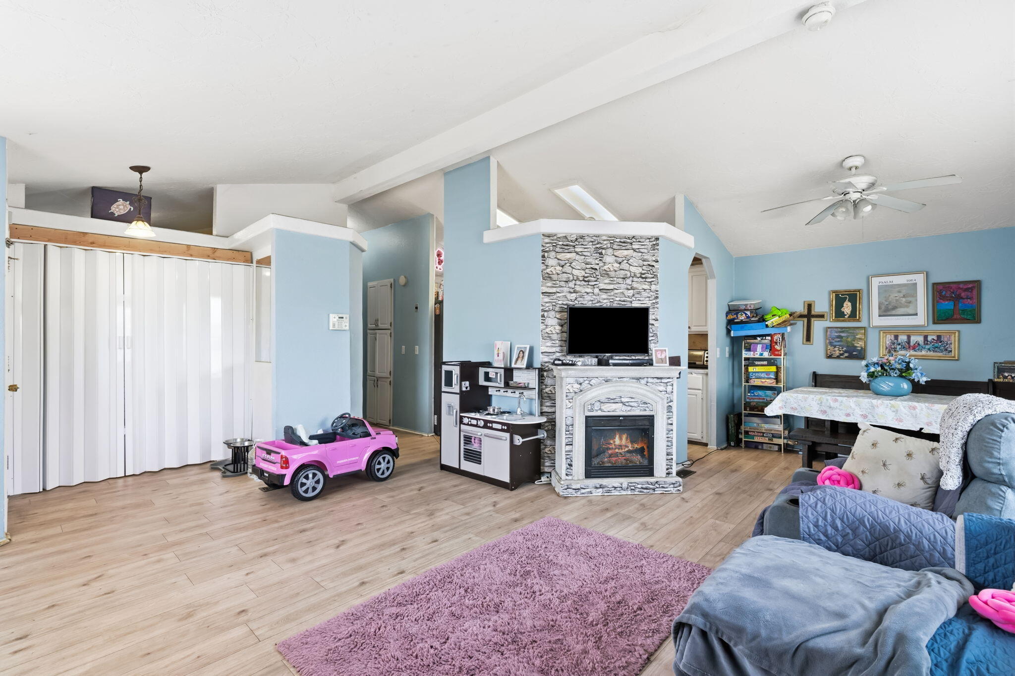 26814 S Mooney Blvd #B50, Visalia, CA 93277